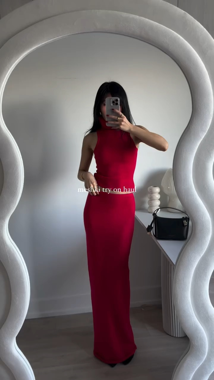 New @meshki collection is ❤️‍🔥

-

#sweaterdress #maxidress #meshki #tryon #tryonhaul #outfitinspo #falldress #dressoutfit #shoppinghaul #elegantdresses #reddress #winterdress

#LTKParties #LTKStyleTip #LTKHoliday