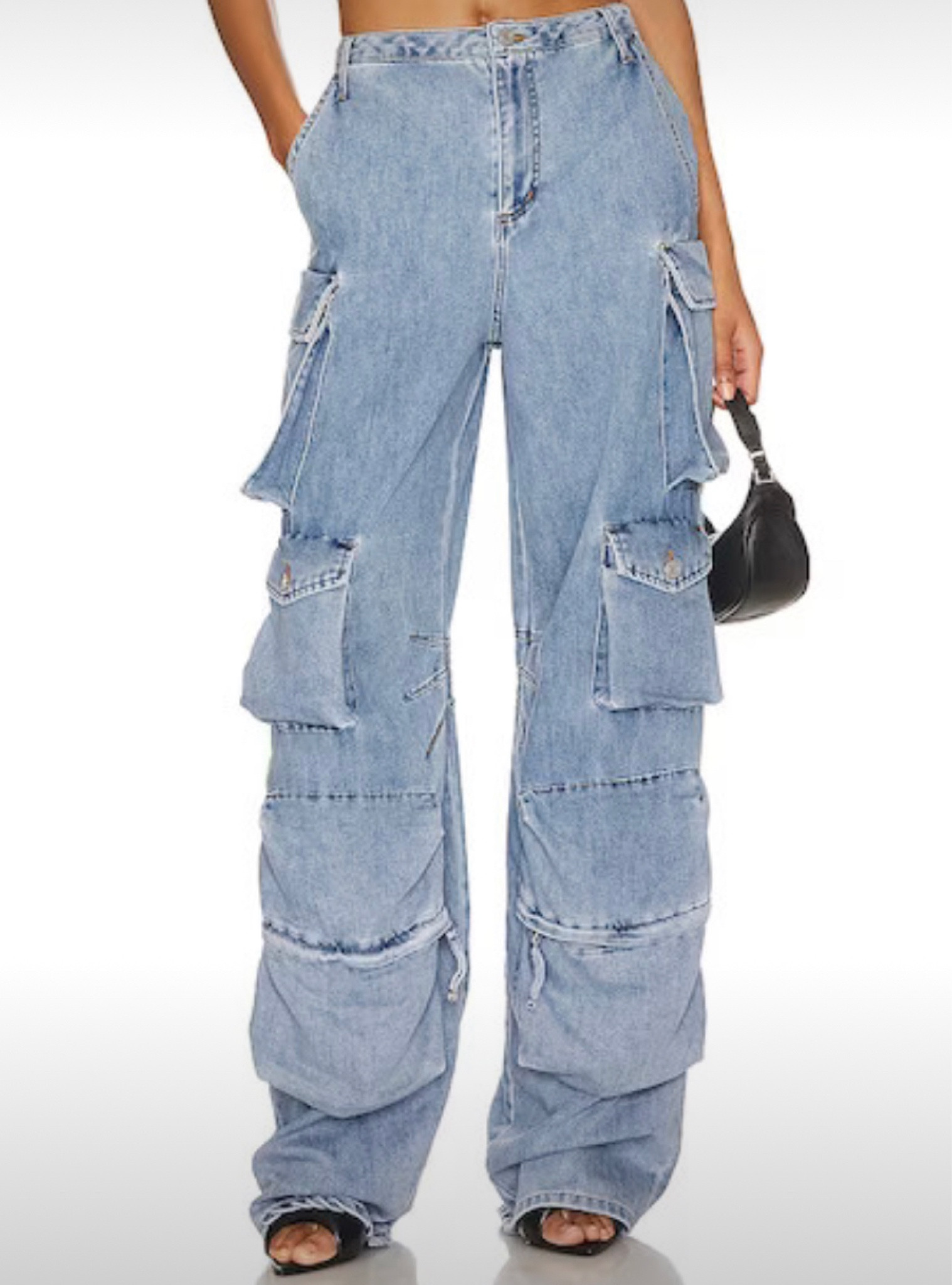 Cargo Pants for the Win! These are an absolute must have going in to fall! Back to school! 

Jeans Cargo Pants style 

#LTKBacktoSchool