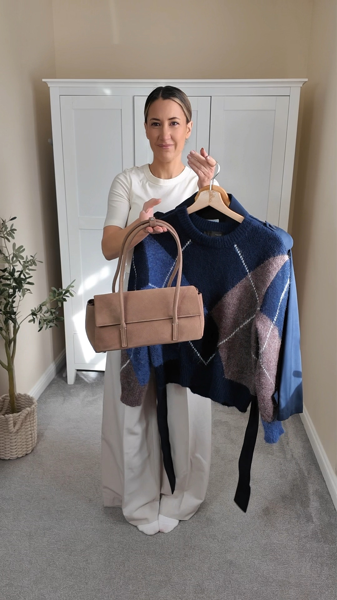 Simple, timeless, casual outfit 🤍 
Argyle jumper Zara - 5755/052

#LTKuk #LTKpetite #LTKspring