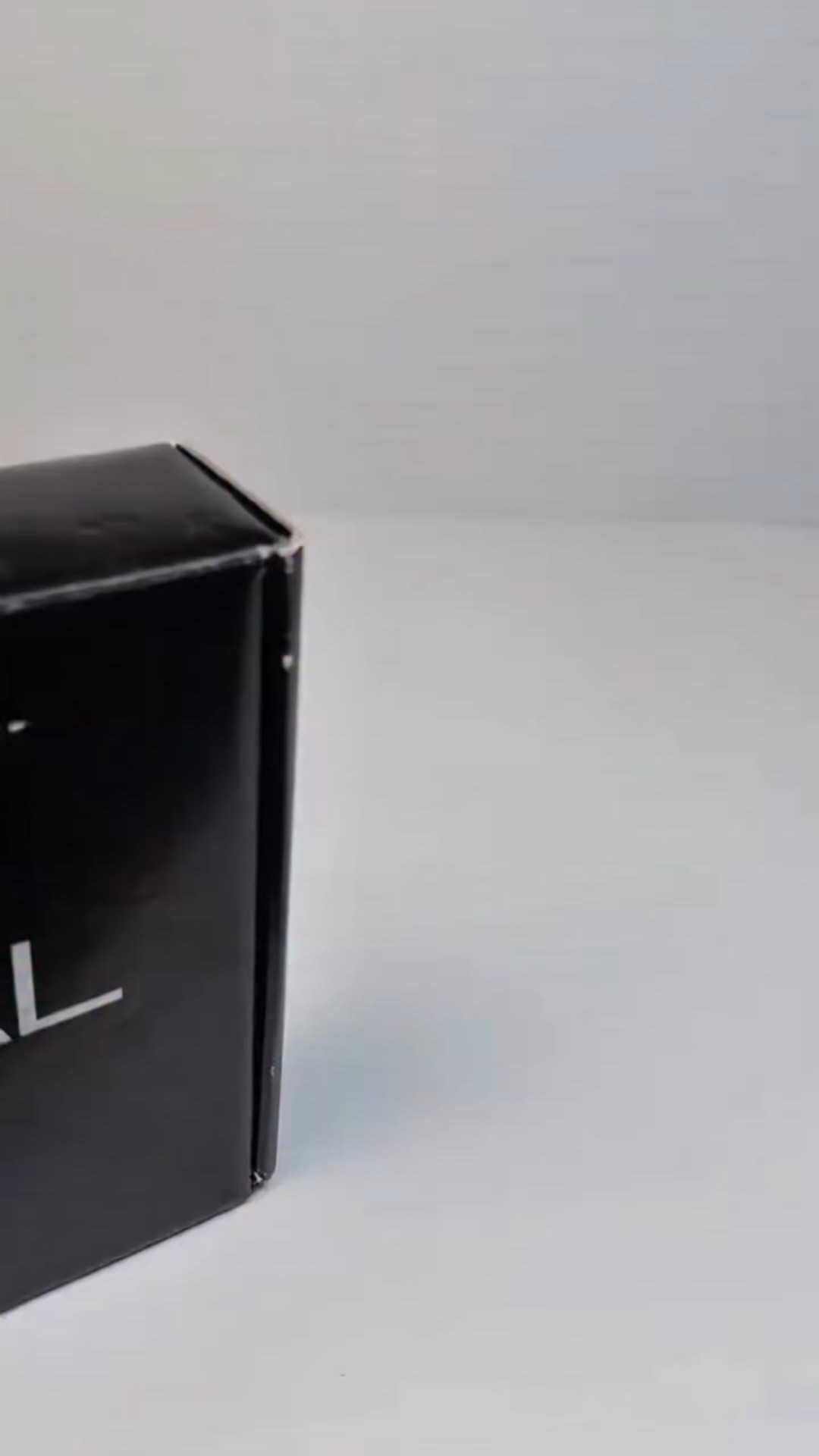 ✨ What if your eye bags could disappear in just 15 minutes?
Okay but this actually feels like magic…

I’ve been using L’Oréal Paris Revitalift Eye Bag Instant Eraser and the results are SO satisfying. The gel-to-tape technology instantly tightens and smooths the under-eye area — perfect for early mornings, events, or when you just need a quick refresh.

Within 15 minutes my under-eyes look visibly smoother and more awake. It depuffs, firms, and gives that lifted, well-rested look without makeup.

I also love the precision brush — super easy to apply and mess-free. Pair it with mascara and you’re good to go 🤍

If you struggle with puffiness, this one is definitely worth trying.

Would you try a 15-minute under-eye transformation? 👀✨

Save this post for later & follow @alinaantman_nyc for more beauty finds and honest reviews 💫

#GiftedByLorealParis #LorealParisSkincare #eyecream #depuﬀ #beautyreview nycbeauty