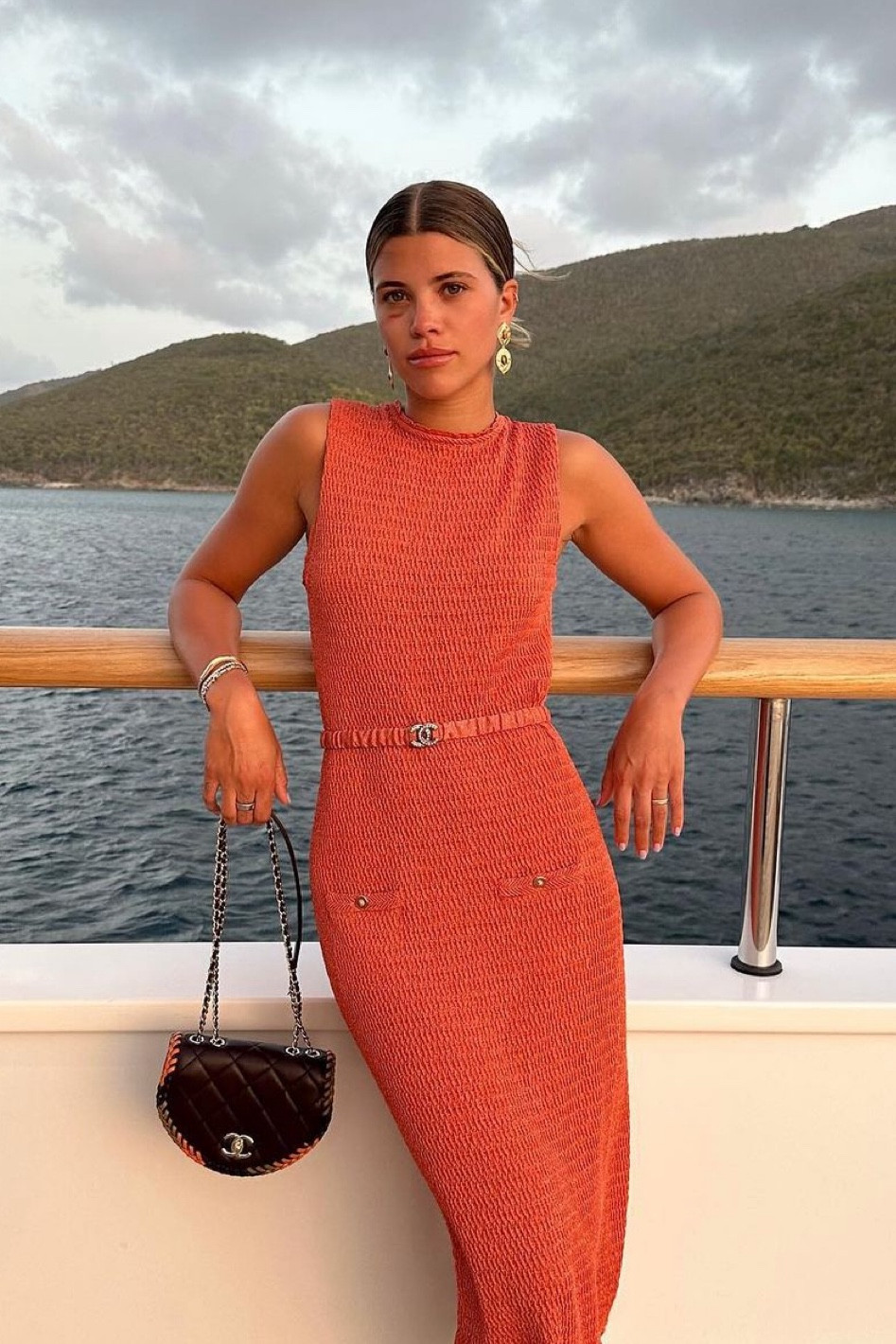 Sofia richie
Sofia richie style
Orange dress
Chanel bag
Reformation dress
Look for less
Celebrity style

#LTKitbag #LTKunder100 #LTKstyletip