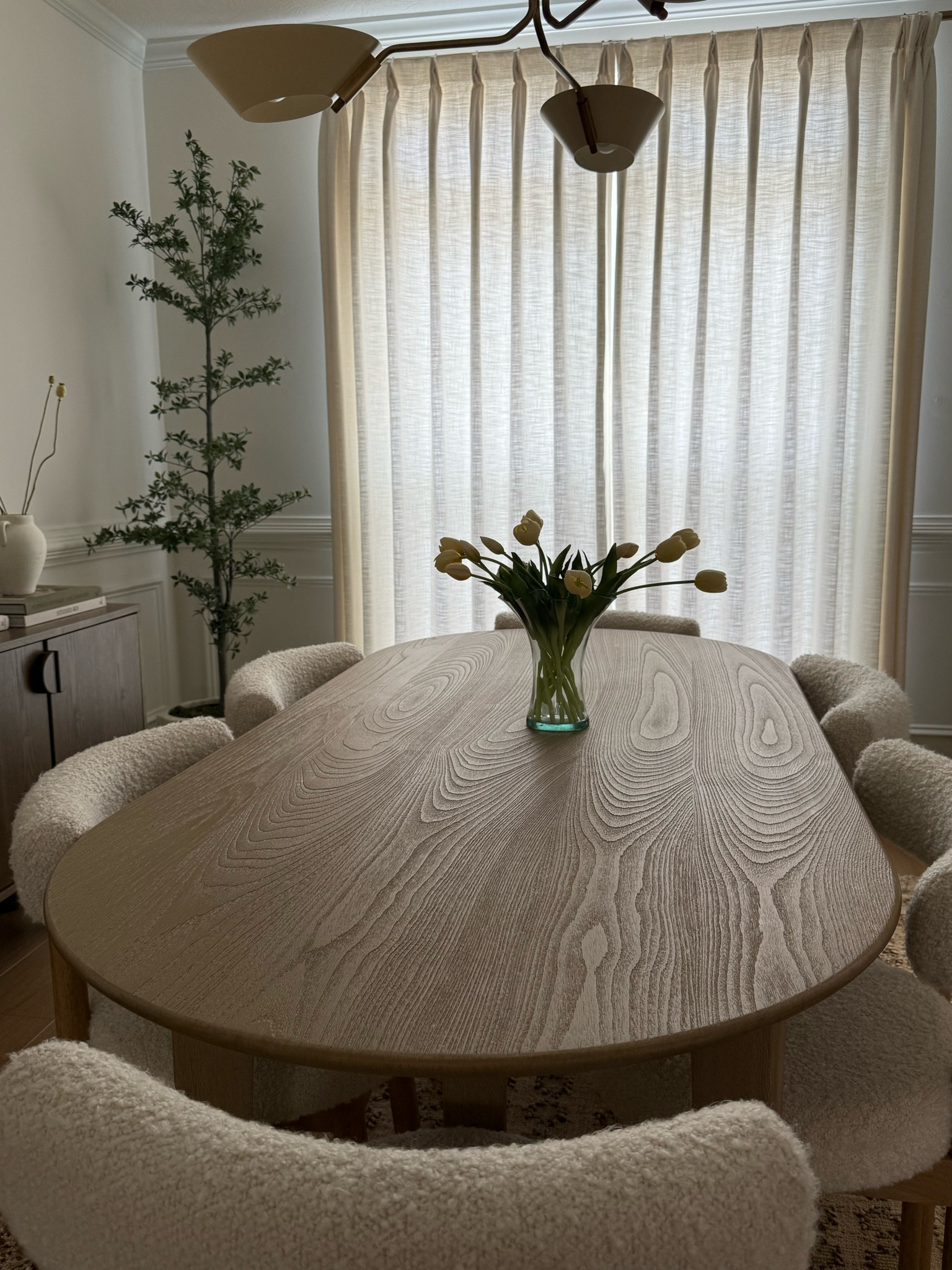 Dining tables!

Dining table flowers oval dining table wood dining tables

#LTKHome #LTKStyleTip #LTKFindsUnder100