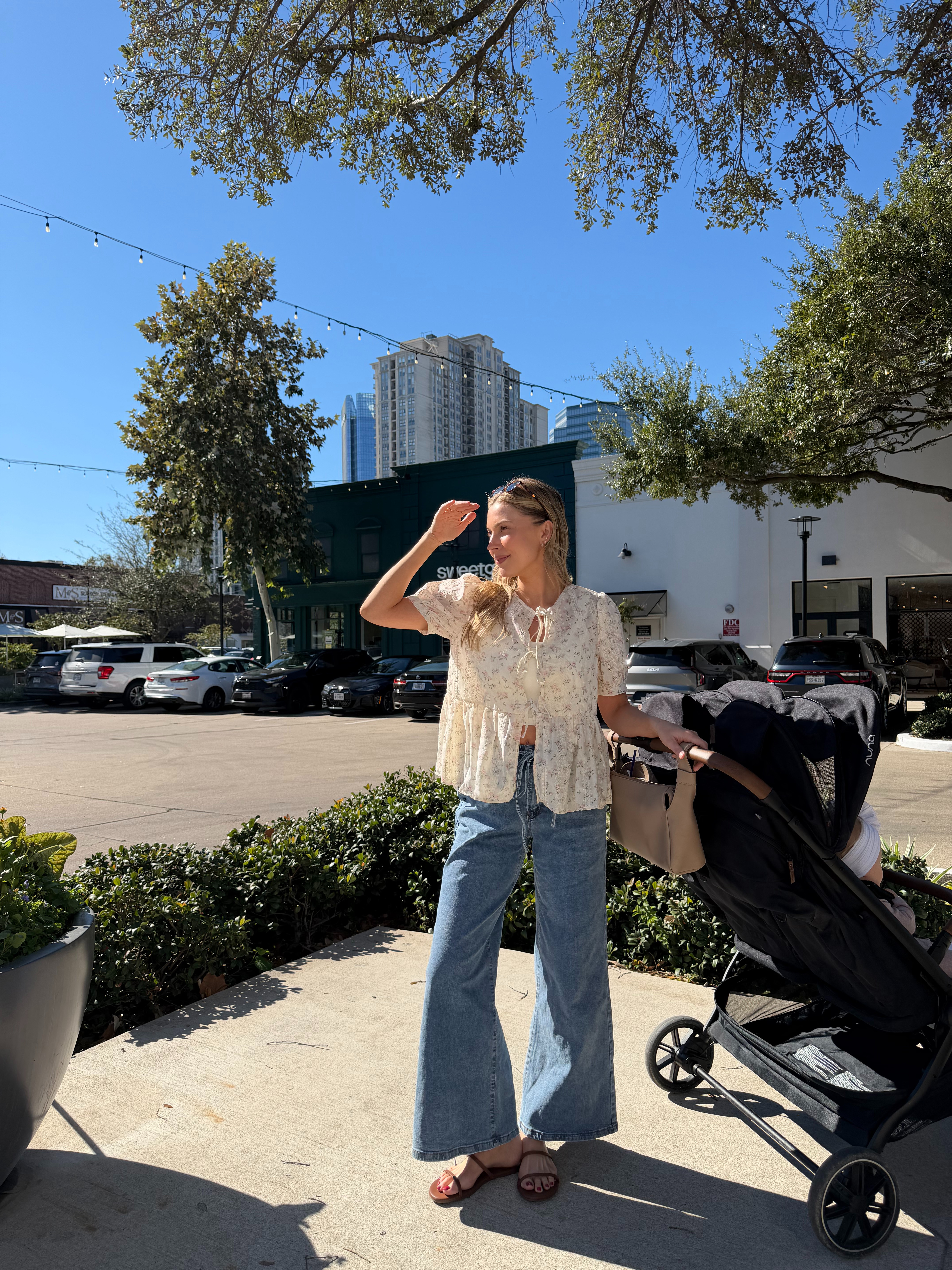Early spring outfit inspo | Loving this floral nursing friendly top! Wearing small in top + 4 in stretchy denim.  

 #LTKootd