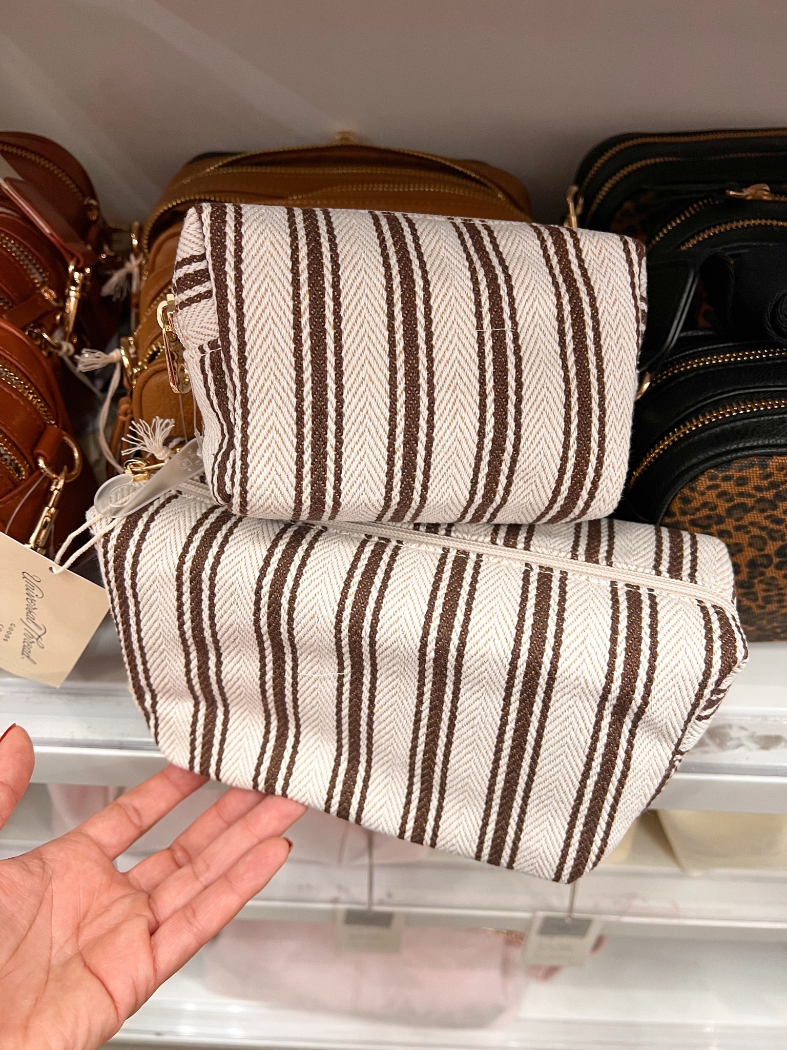 Super cute travel bags 

Tatger finds, beauty, makeup bag @Target

#LTKmomlife #LTKHome #LTKBeauty