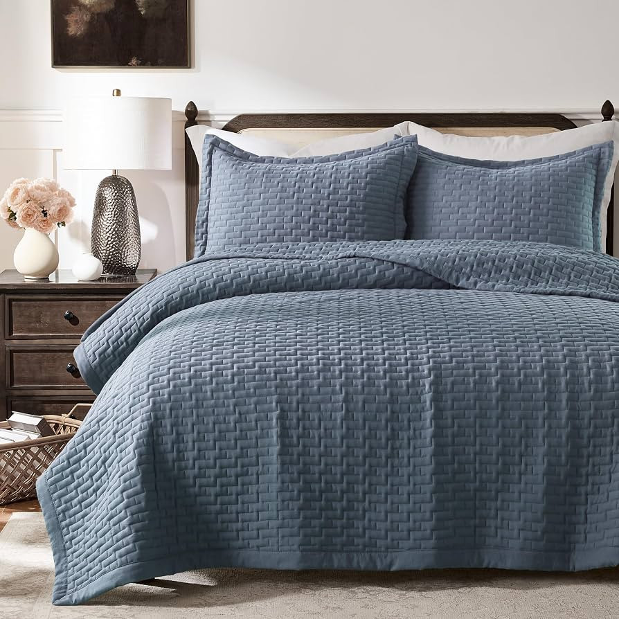 WDCOZY Dusty Blue King Size Quilt Set, Geometric Box Lightweight Bedspread, Soft Farmhouse Rustic... | Amazon (US)