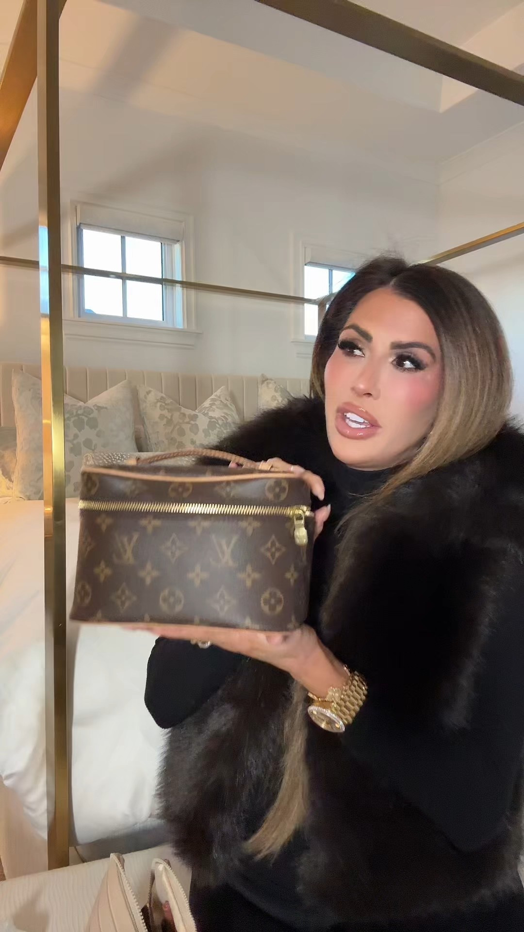 The best beauty you’ll be obsessed with & repurchasing like crazy! @nordstrombeauty #NordstromPartner 

Lip Liner - Anywhere Caffeine 
Hourglass Concealer - Silk 
Anastasia Blurring Bronzer - Beach Bum Bronze 
Sisley Setting Powder - Translucent & Rosy 
Peptide Cream “Face Lift in a Bottle” 
Elemis Cleansing Balm 
Valaya Hair Mist 
Sisley Blur Matte Finishing Powder - 1 Beige 
Givenchy Blurring Pressed Powder - H02 

#LTKBeauty #LTKGiftGuide #LTKHoliday