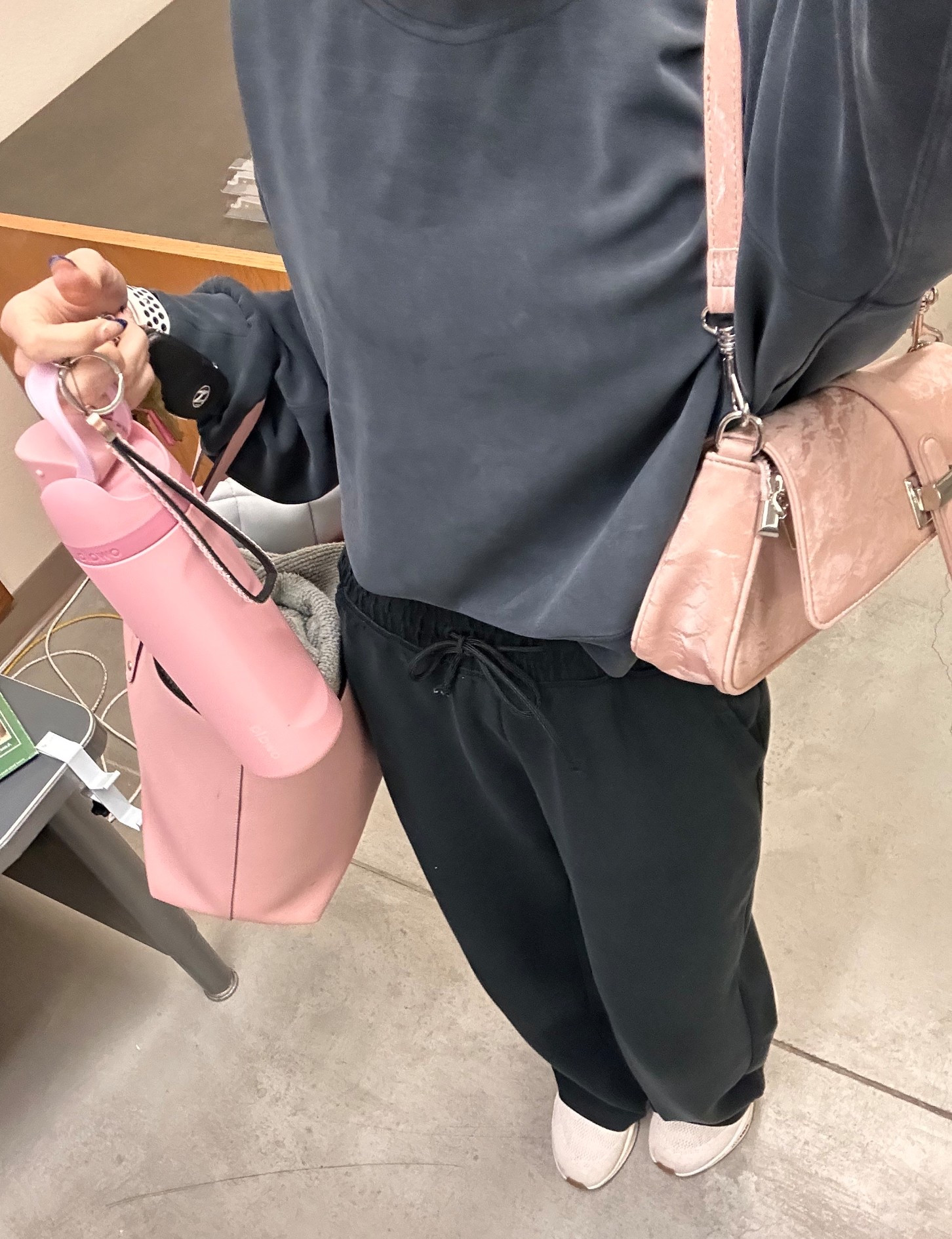 comfy gym outfit 

#LTKPetite #LTKootd #LTKfitnessgoals