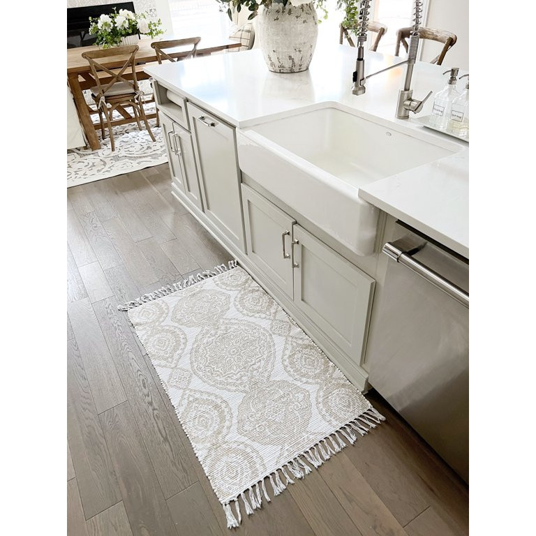 My Texas House Valencia Beige Medallion Accent Rug, 27" x 45" | Walmart (US)