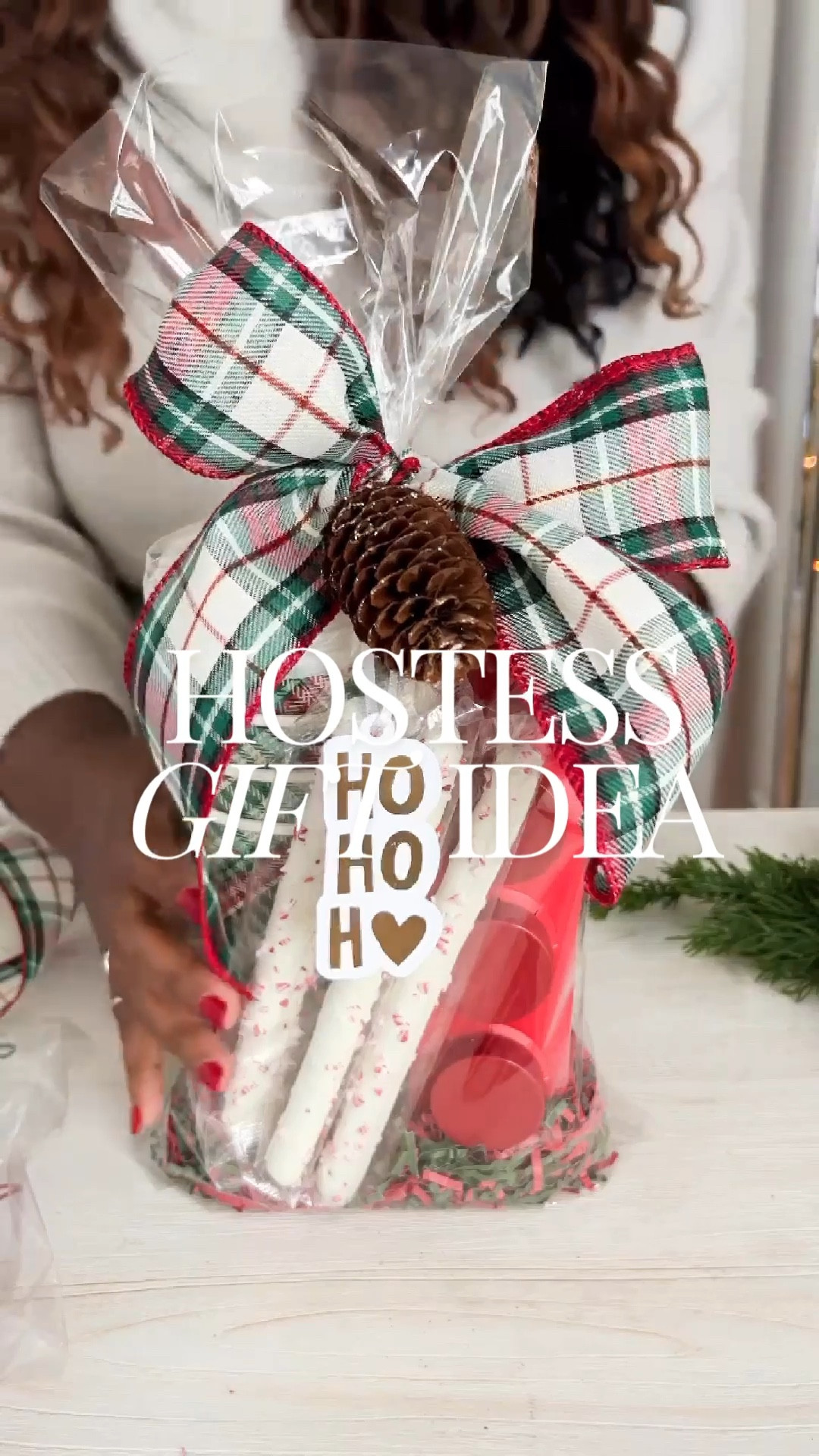 Cutest Hostess Idea! Put this hot cocoa kit together for your favorite friend!  

 #LTKGiftGuide #LTKHoliday #LTKVideo