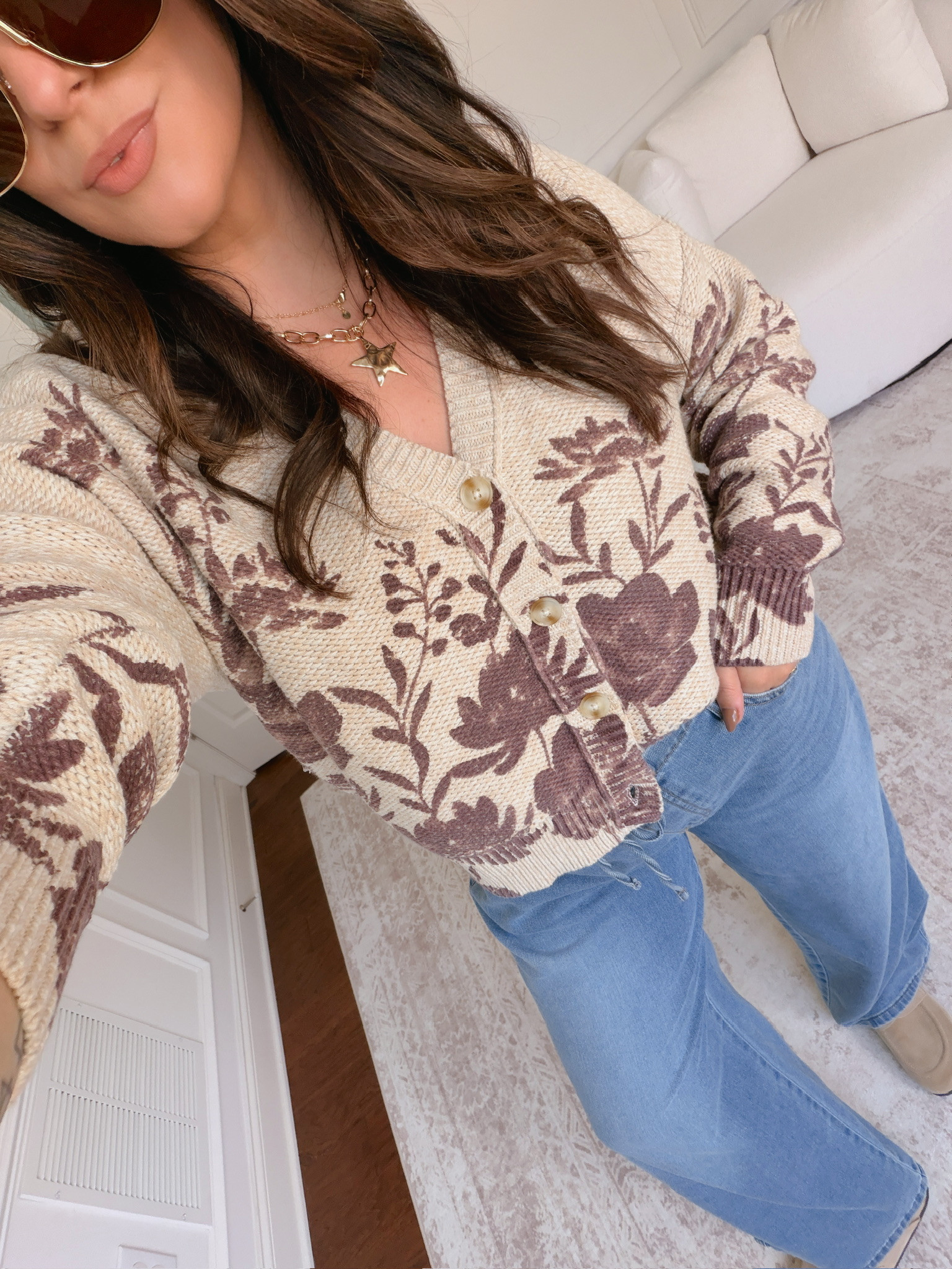 wearing a large in the top, XL in the pants 

 #LTKSeasonal #LTKMidsize