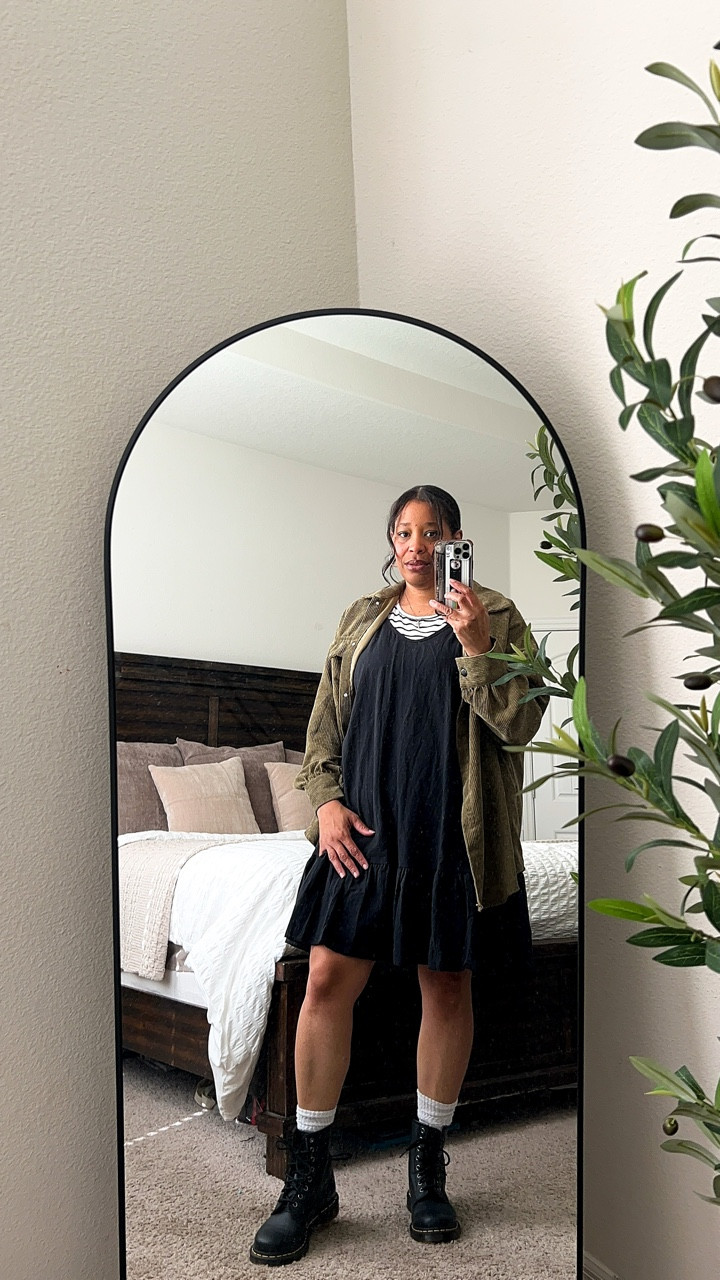 When you’re 40+ but your style soul is stuck in a 90s.

#MidlifeRebrand #MillennialStyle #90sFashionVibes #FortyAndFlourishing #OOTDForTheOver40Crew
