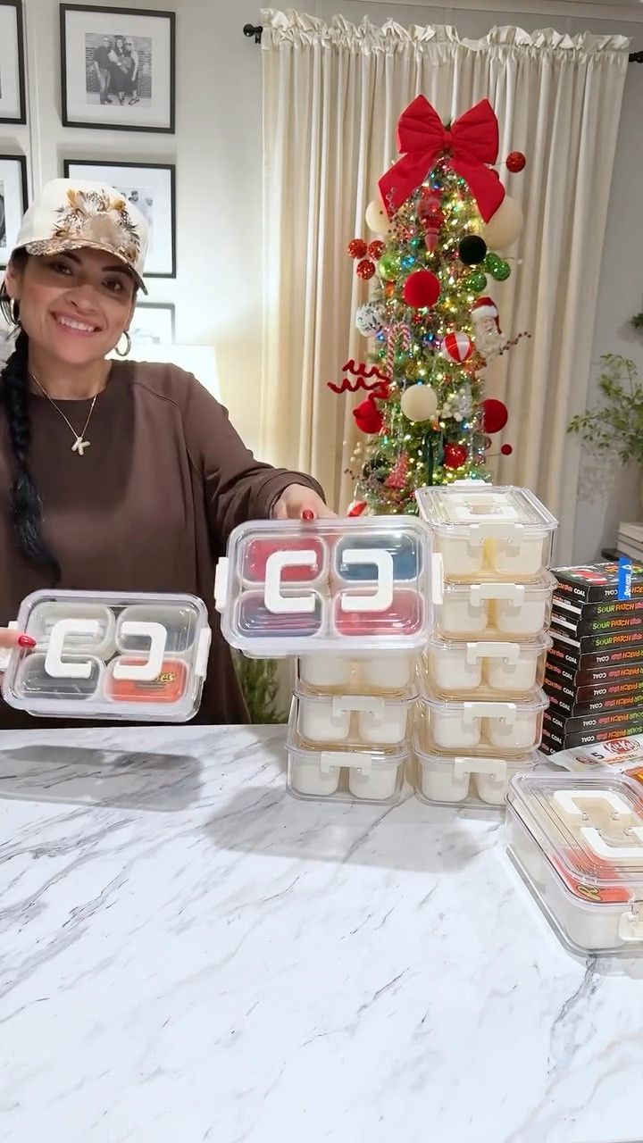 Snackle boxes made with purpose! Every snackle box sold went towards supporting my NYC Marathon mission benefitting the Team for Kids charity that I will be running with next year! 🏃🏻‍♀️✨🤍

I have honestly never done fundraising for anything, but this was such a fun project and everyone’s support meant the world to me! If anyone has any fundraising ideas please let me know I’d love to hear your ideas and/or what fundraisers you will be taking on for your cause! 

If you would like to donate directly to the charity and help me reach my goal I do have the link listed in my bi0! Thank you so much in advance! 

#snackleboxideas #snacklebox #nycmarathonfundraising #teamforkids #nycmarathon