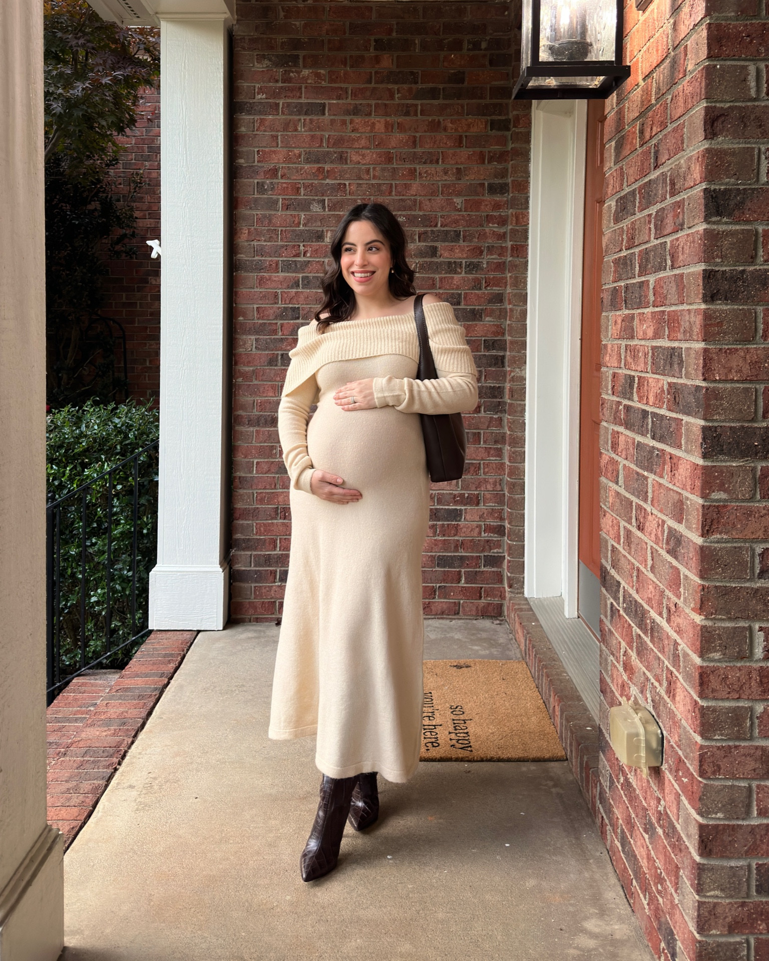 The PERFECT dress for maternity photos! Sooo flattering and it would look amazing on anyone. Also perfect for the Holidays. Wearing size S



#LTKStyleTip #LTKBump #LTKSeasonal