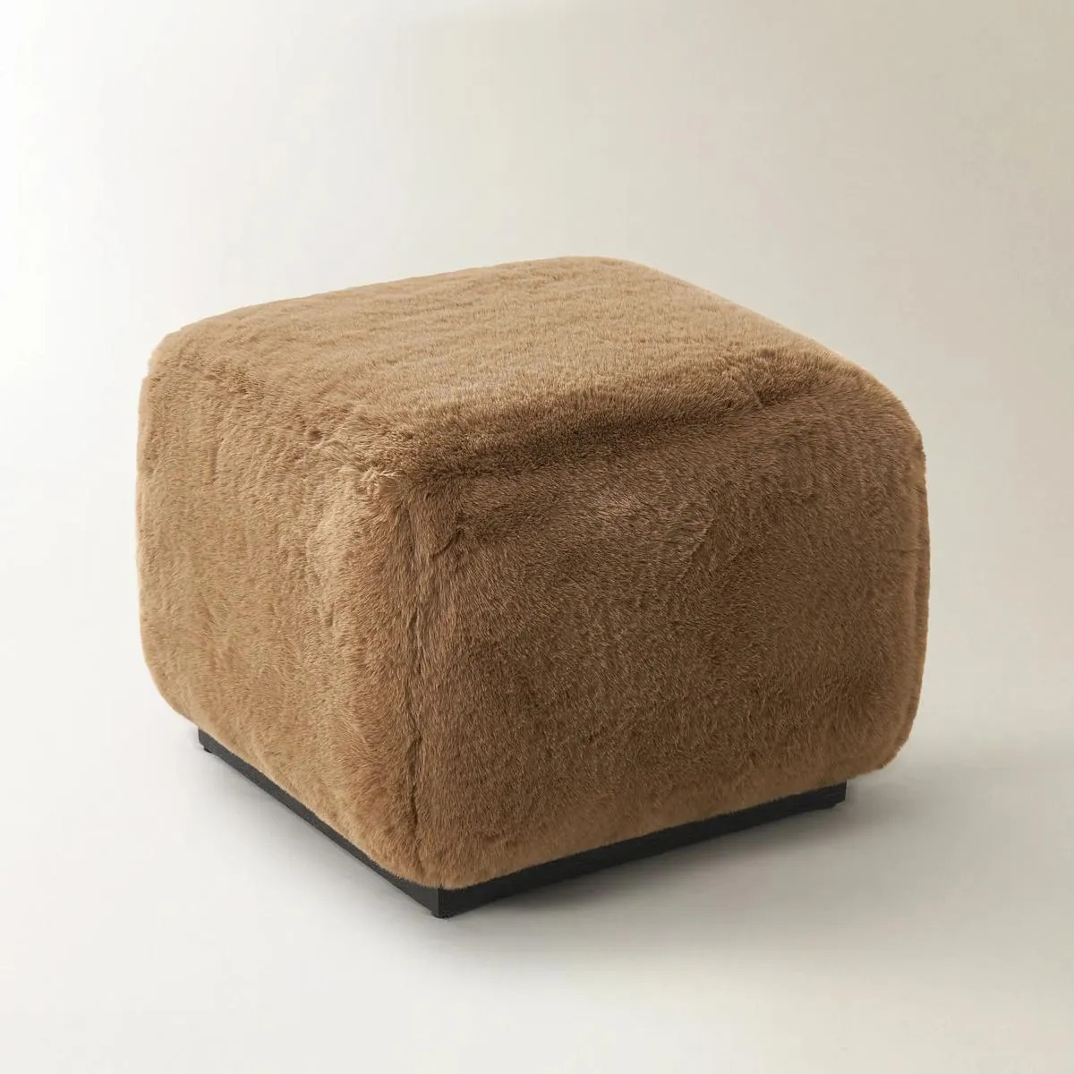 Lris Pouf | Z Gallerie