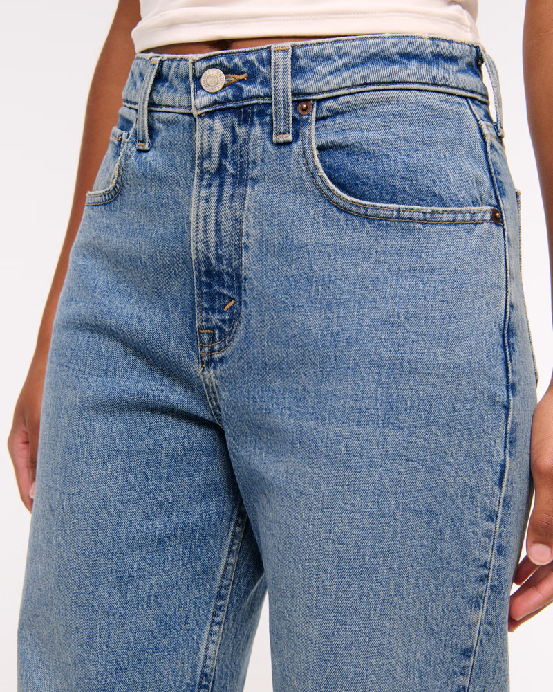 Curve Love High Rise 90s Relaxed Jean | Abercrombie & Fitch (US)