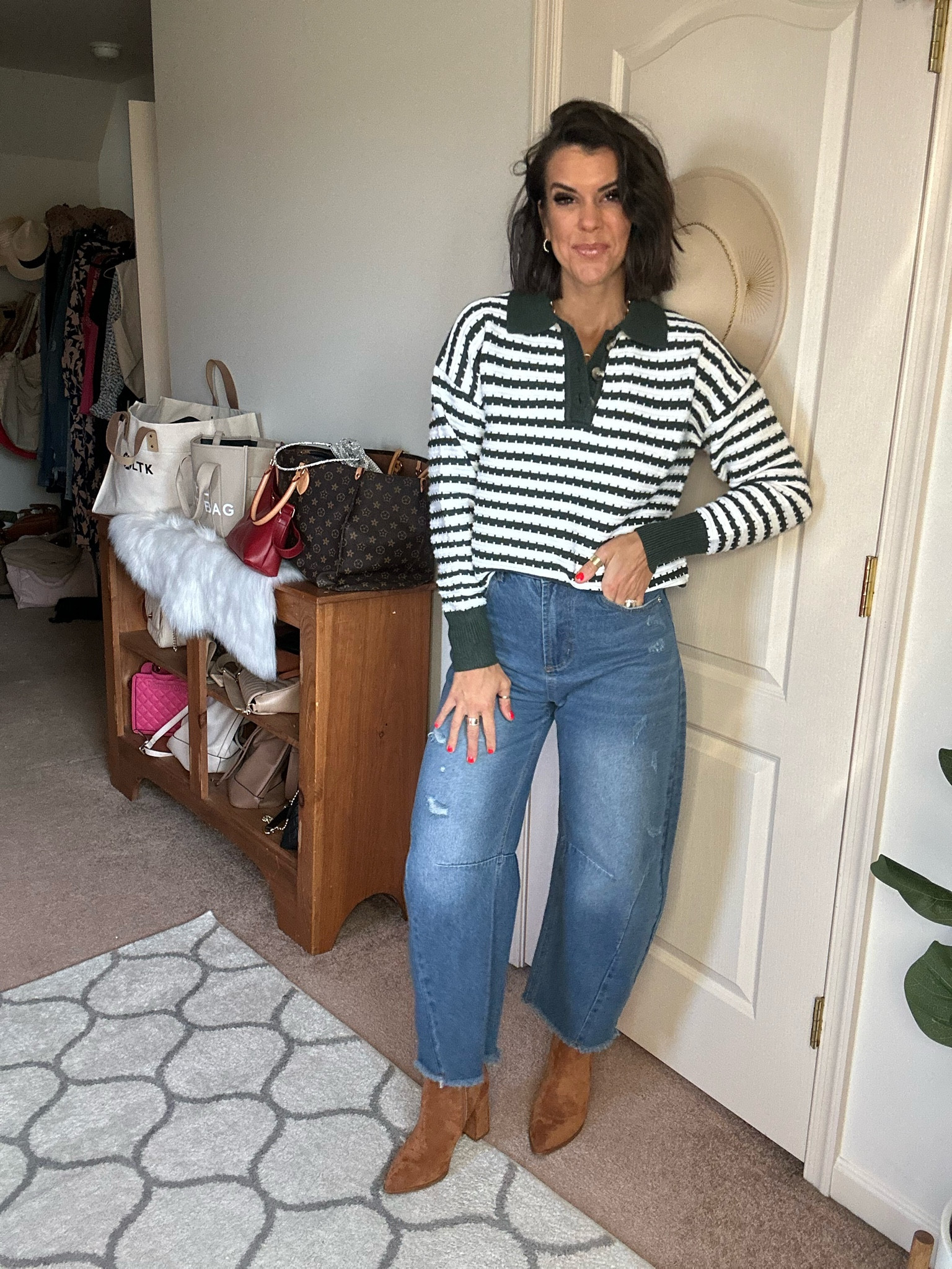 collar sweater on promo ends 12/13

29% off with code 29XIRDSI
+ clip the coupon 
Only $11!

I’m wearing a small! 

#LTKFindsUnder100 #LTKSaleAlert #LTKSeasonal