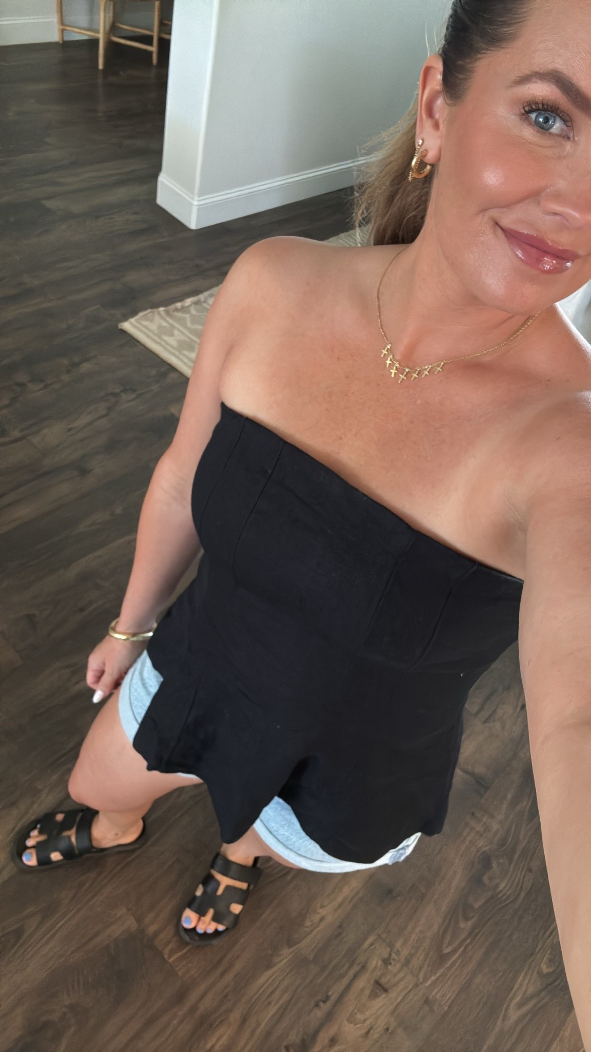 A&F on LTK fall sale 🫶💕

LTK fall sale 9/26-9/29!!

abercrombie, abercrombie sale, abercrombie sale finds, a&f sale, A&F sale finds, A&F sale alert, strapless top, nippies, jean shorts, black sandals, strappy black sandals, electric picks, jewelry, necklace, earrings, mom of 3, California, Britt Horton 

#LTKStyleTip #LTKSaleAlert #LTKFallSale