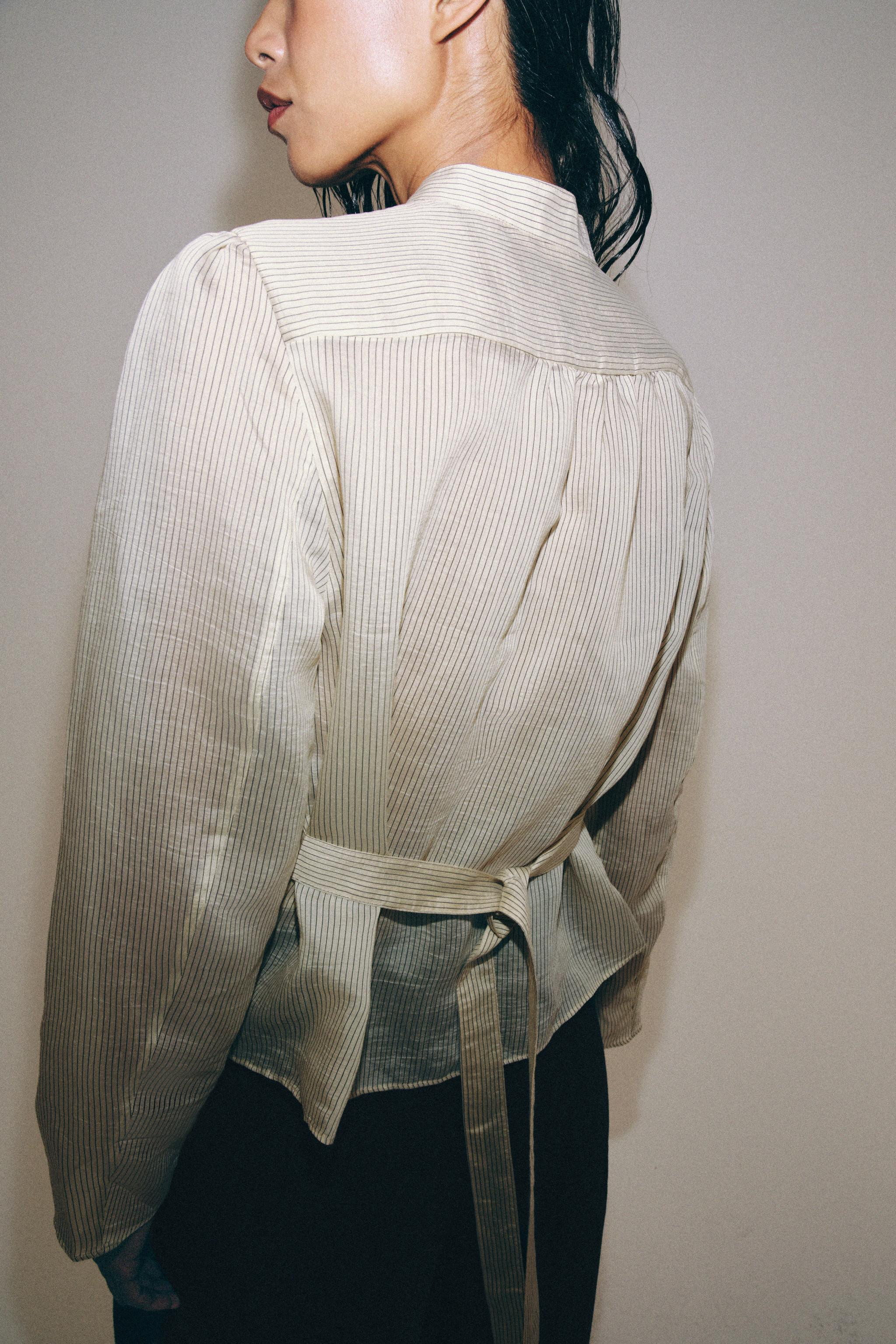 HEMD MIT STREIFEN UND KNEBELVERSCHLUSS ZW COLLECTION | Zara DE