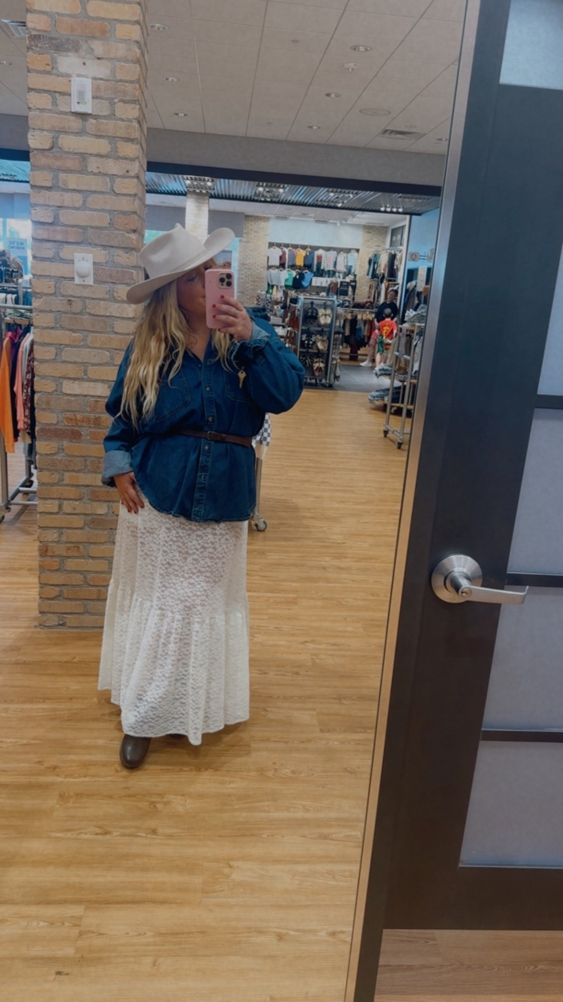 Thanksgiving outfits! 

#LTKActive #LTKSeasonal #LTKMidsize