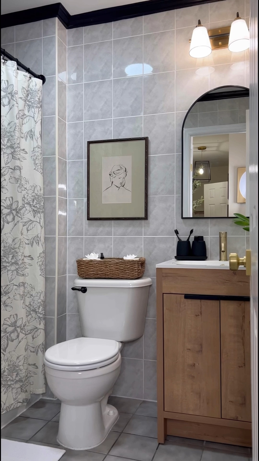 Small Bathroom Makeover

#LTKHome #LTKSaleAlert