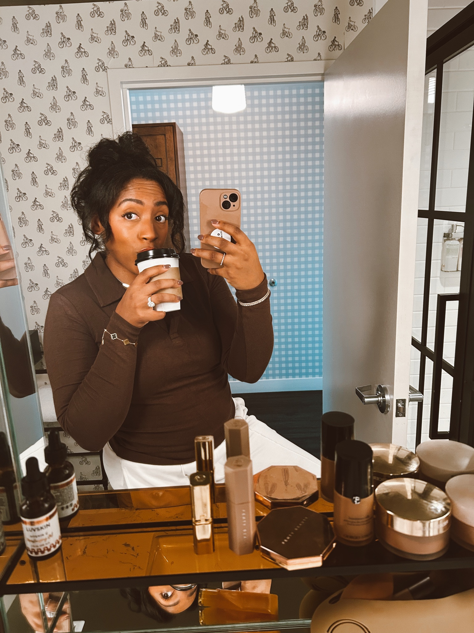 Gifts for the skincare girlies! Love this serum from luv and co!

#LTKSeasonal #LTKFindsUnder50 #LTKGiftGuide