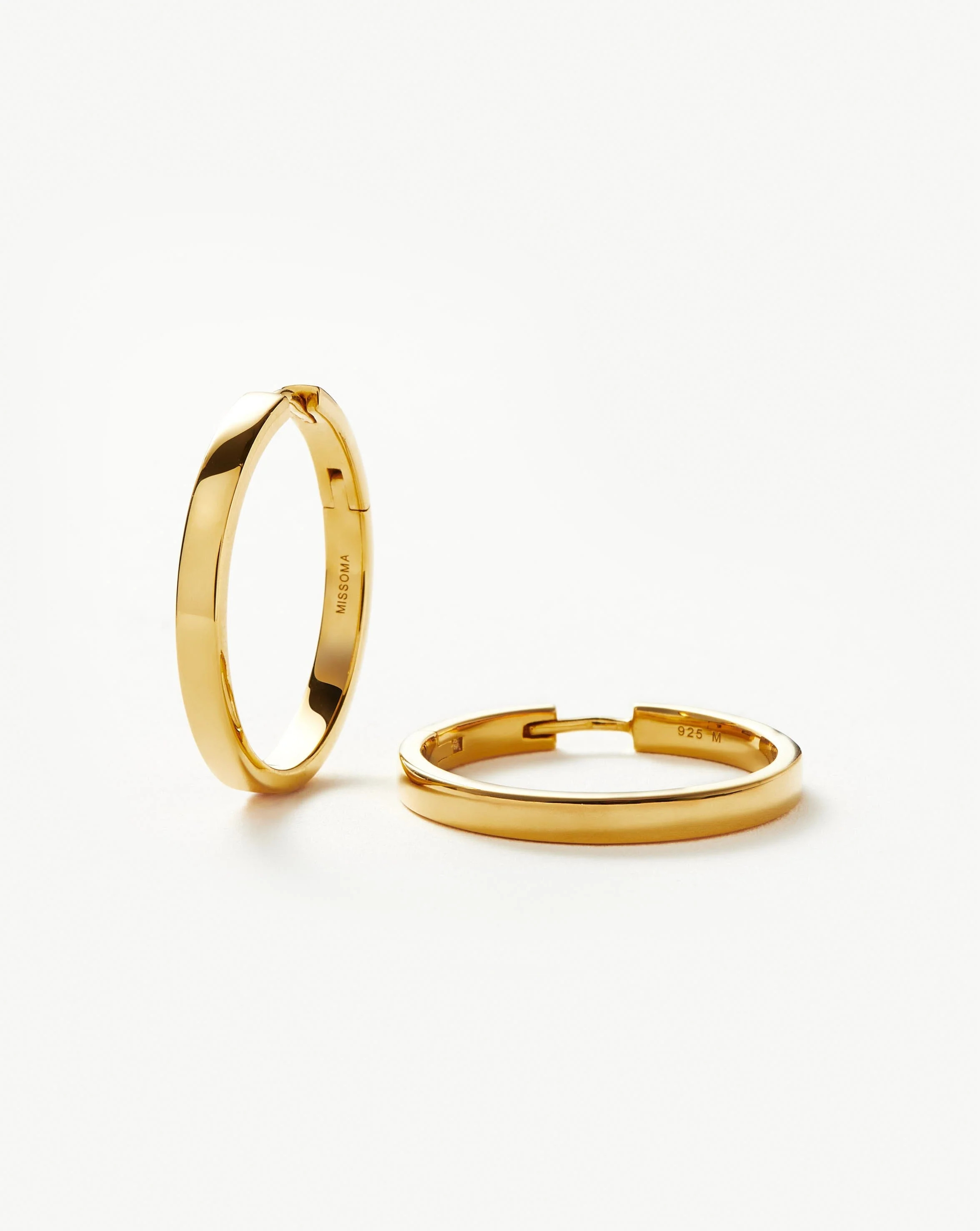 Classic Flat Medium Hoop Earrings | 18ct Gold Plated Vermeil Earrings | Missoma