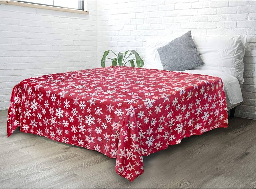 PAVILIA Christmas Throw Blanket | Red Snowflake Christmas Fleece Blanket | Soft, Plush, Warm Wint... | Amazon (US)