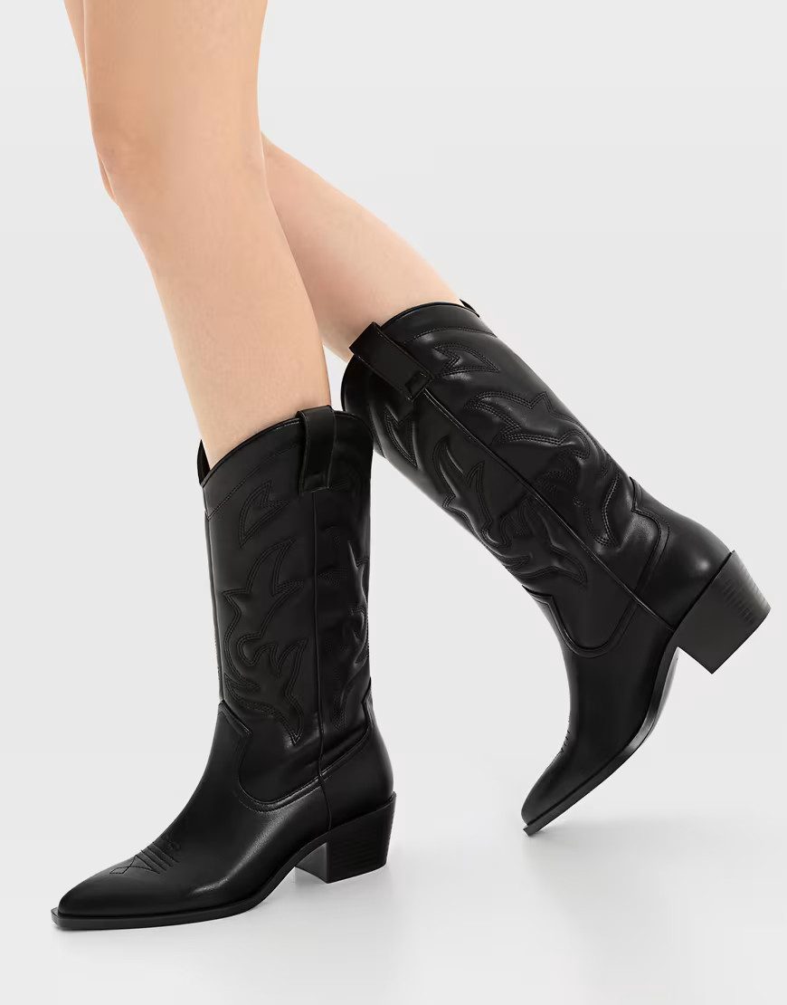 Stradivarius knee high Western boots in black | ASOS (Global)