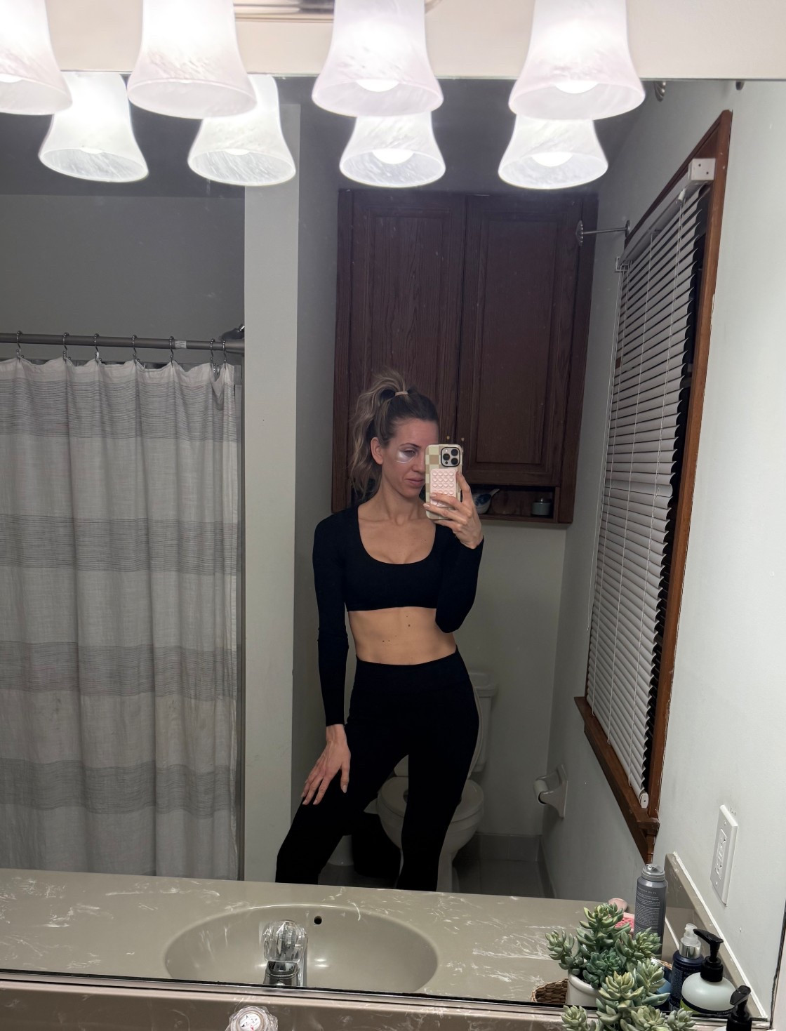 This one’s active long sleeve sports bra is a 10/10