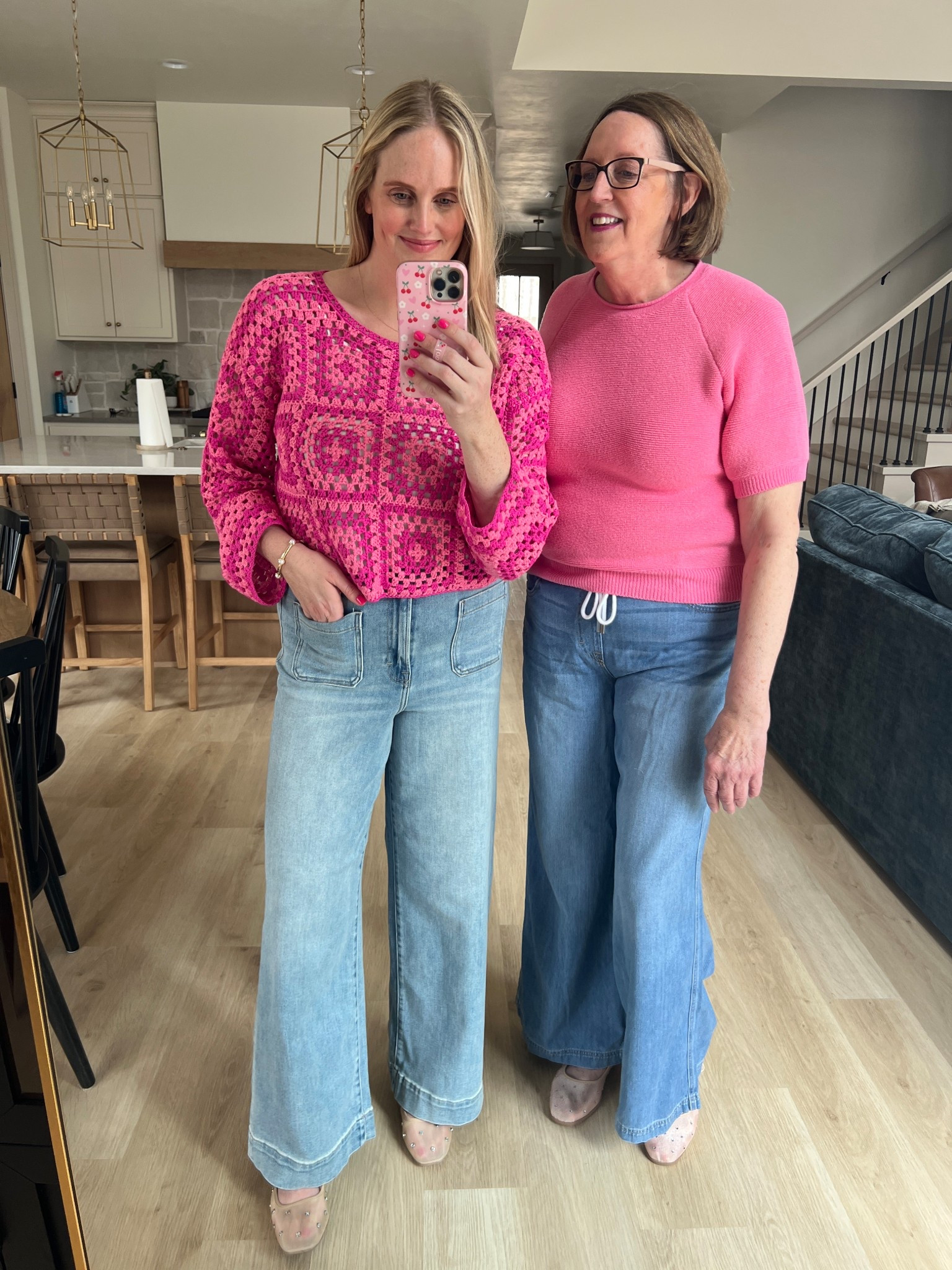 Code: TRACYB30 

Wearing size large in tops! 

Size 31 in denim. Both of these jeans are sooo comfy and flattering! 

#LTKStyleTip #LTKOver40 #LTKMidsize