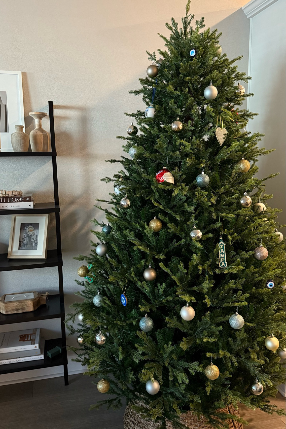 Home Depot Christmas Tree

#LTKHoliday #LTKHome #LTKSeasonal