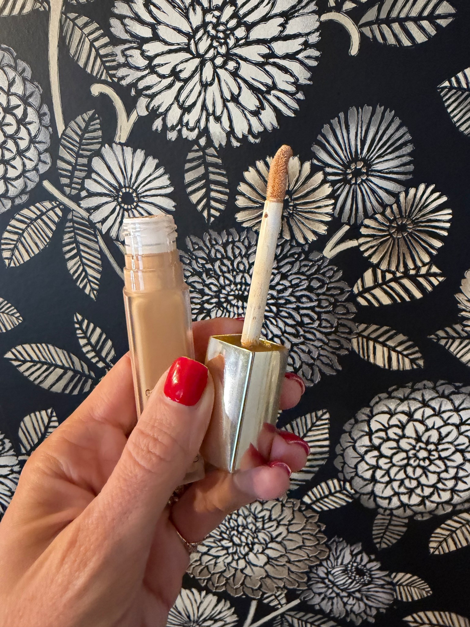 Bronzer/ spilling tea
Concealer 2N 
Over 40 makeup 


#LTKNYFW #LTKBeauty #LTKOver40