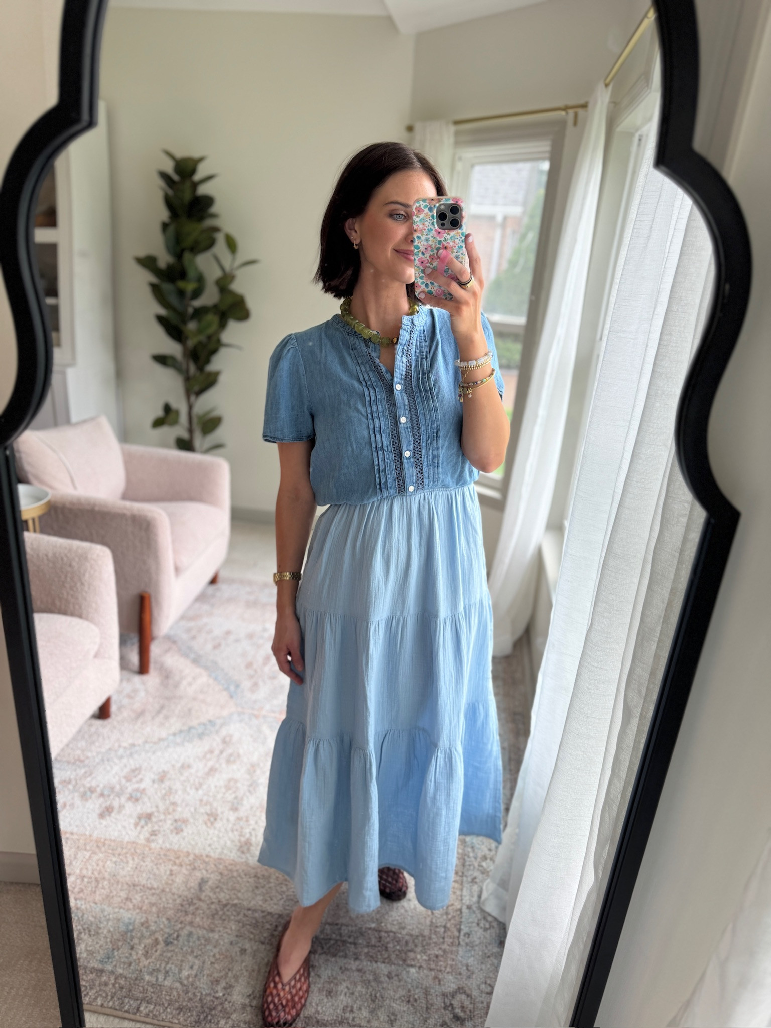 Such a good denim top that you can wear so many different ways!

Tts: small

Summer outfits, skirts, summer dresses, blue dress, transitional outfit, teacher outfit, Hallie Ragan

#LTKgrwm #LTKootd #LTKSeasonal