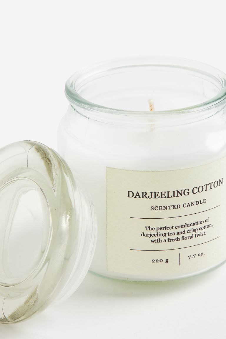 Scented candle in a glass jar | H&M (US + CA)