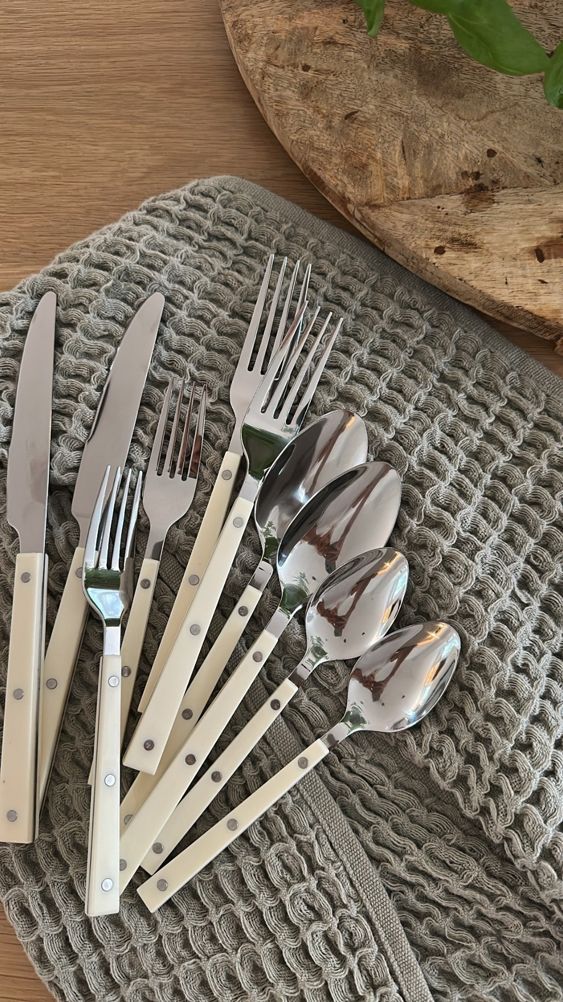 Sabre-esque flatware without the Sabre price point. If you get 2 sets, you can save an additional $35. 

#LTKFindsUnder50 #LTKHome