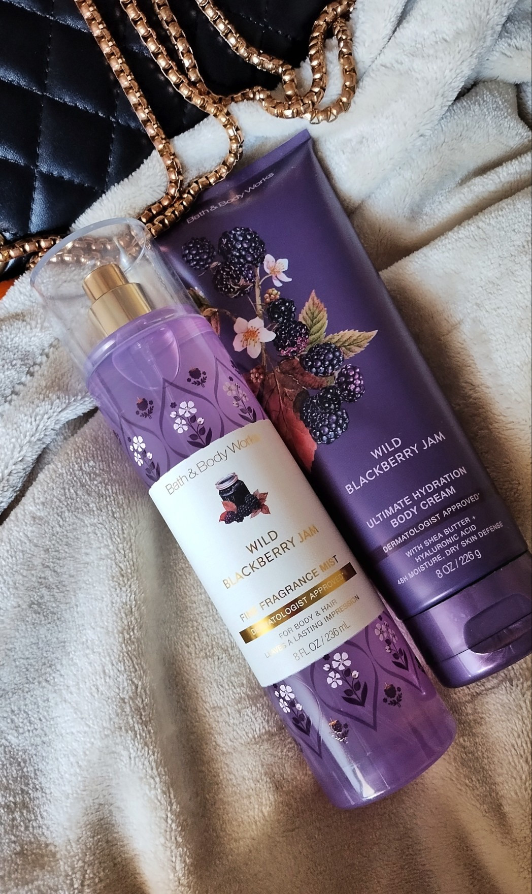 Decided to pick up my fall bodycare stuff today and I opted for something else besides the pumpkin scent.🎃 Don't get me wrong I like pumpkin but sometimes it's nice to switch it up and go against the usual.👀 So...I grabbed the blackberry jam and I'm so happy!🖤🫐👏🏾 It smells sweet but not nauseating sweet. It has amber and fig which gives off this warm fall charming essence that smells slightly fruity and woody.😍🍂

#LTKselfcare #LTKSeasonal #LTKBeauty