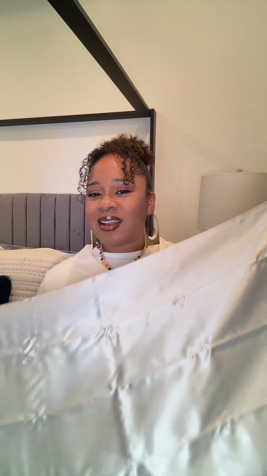 #silkpillowcase #naturalhaircare #type4hair #hairjourney #silkbonnet