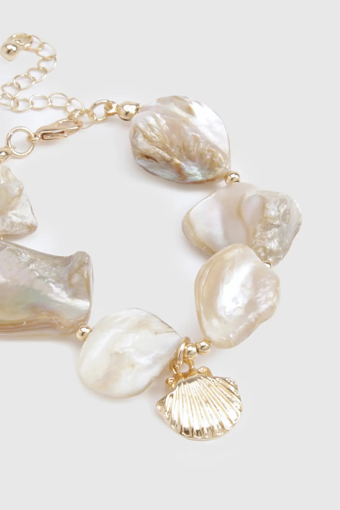 Gold Shell Charm Bracelet | Boohoo | Boohoo.com (UK & IE)