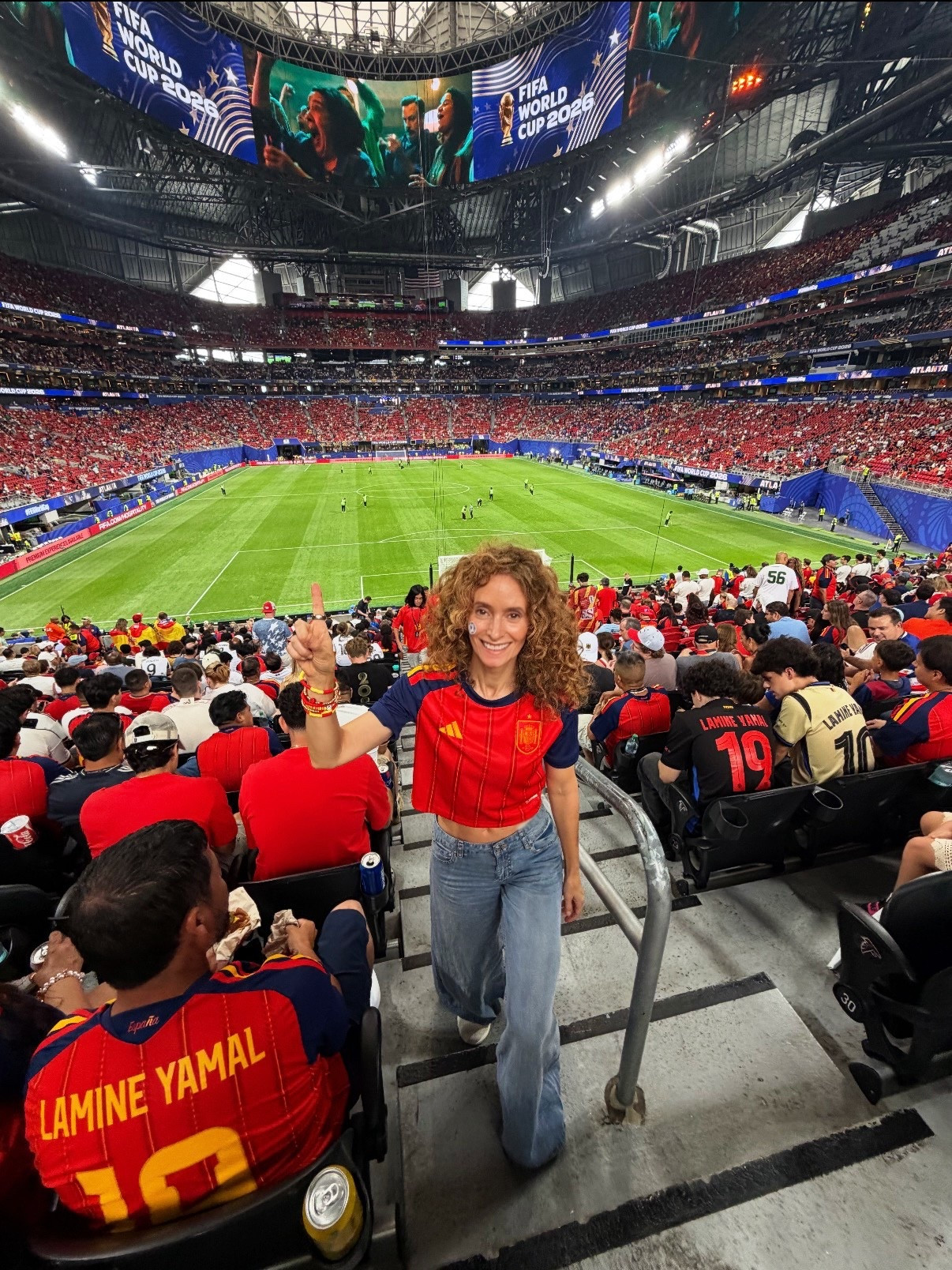 World Cup Fever
Traveling with my Denim Air from @Alice + Olivia 
Super soft and chic
#europeaninnewyork

#LTKSeasonal