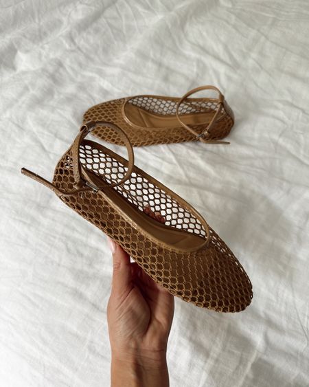 Mesh ballet flats
I love this edgier take on the ballet flat for spring and summer! Also comes in black. Fits true to size, but possibly size up if between sizes. Leave any questions below!

Sandals, ballet flats, spring shoes, summer shoes, mesh flats

#LTKSeasonal #LTKfindsunder100 #LTKstyletip