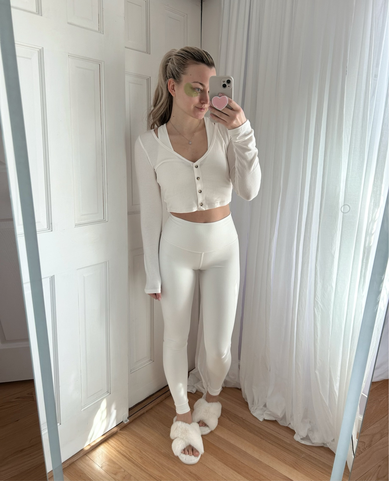 Cozy workout set 🤍🦢 wearing size xs in everything!

#LTKtravel #LTKfitness #LTKSpringSale