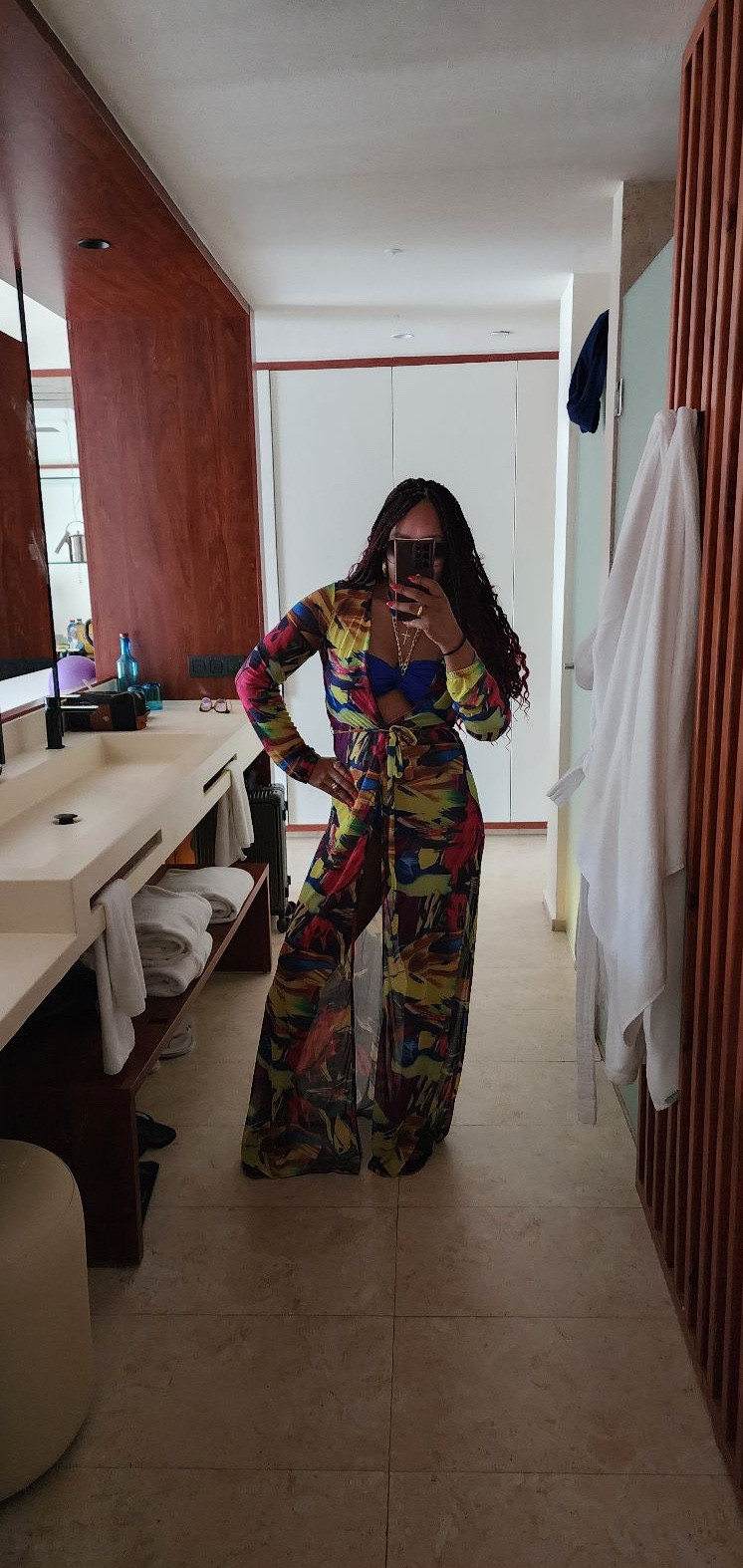 This swimsuit and cover up go perfectly together.

Amazon swimsuit cover up, two piece swimsuit 

#LTKmidsize #LTKtravel #LTKswim