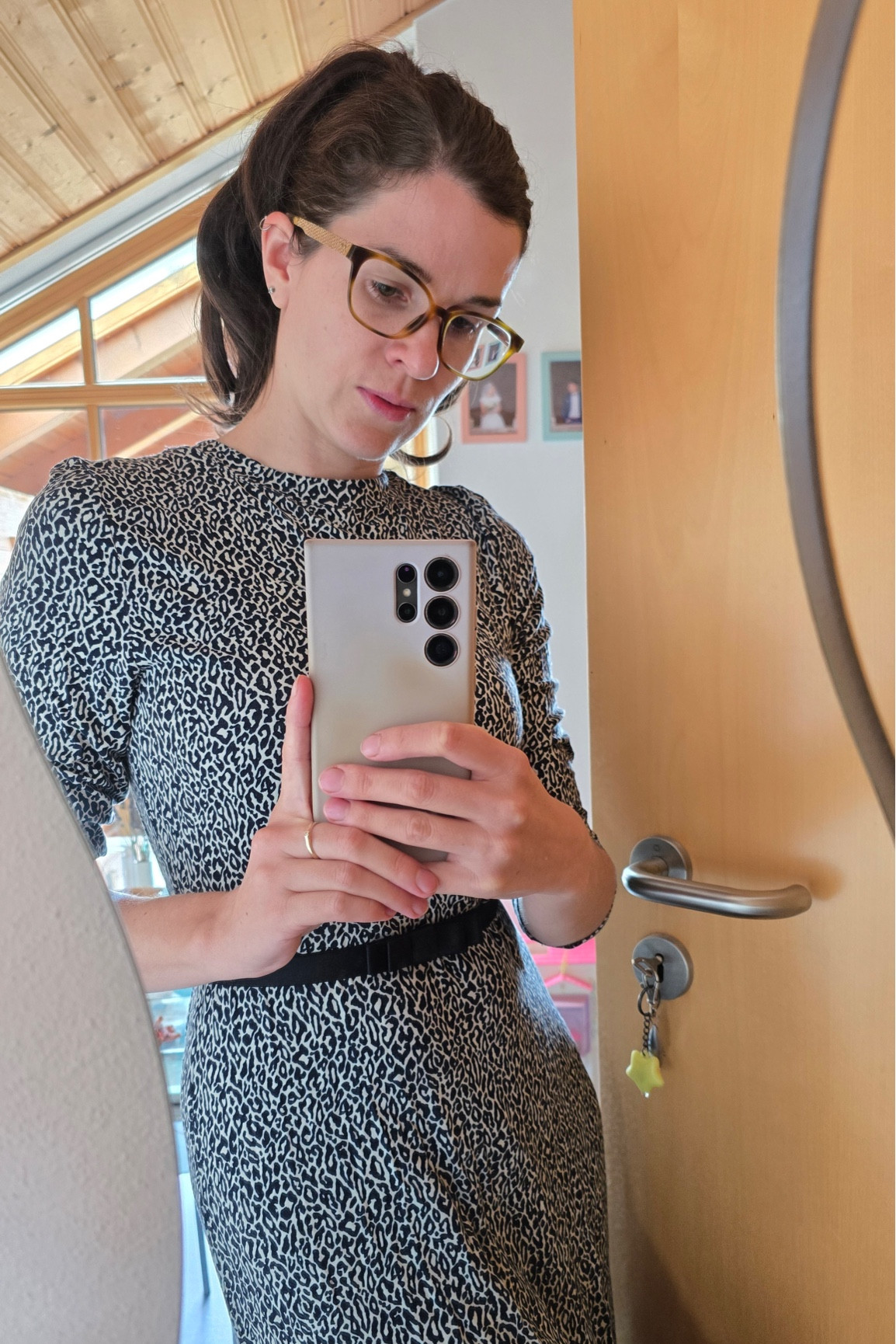 The perfect outfit for a neither too warm nor too cold first of September - Leopard Print dress with Long sleeves 

#LTKeurope #LTKautumn #LTKkleider