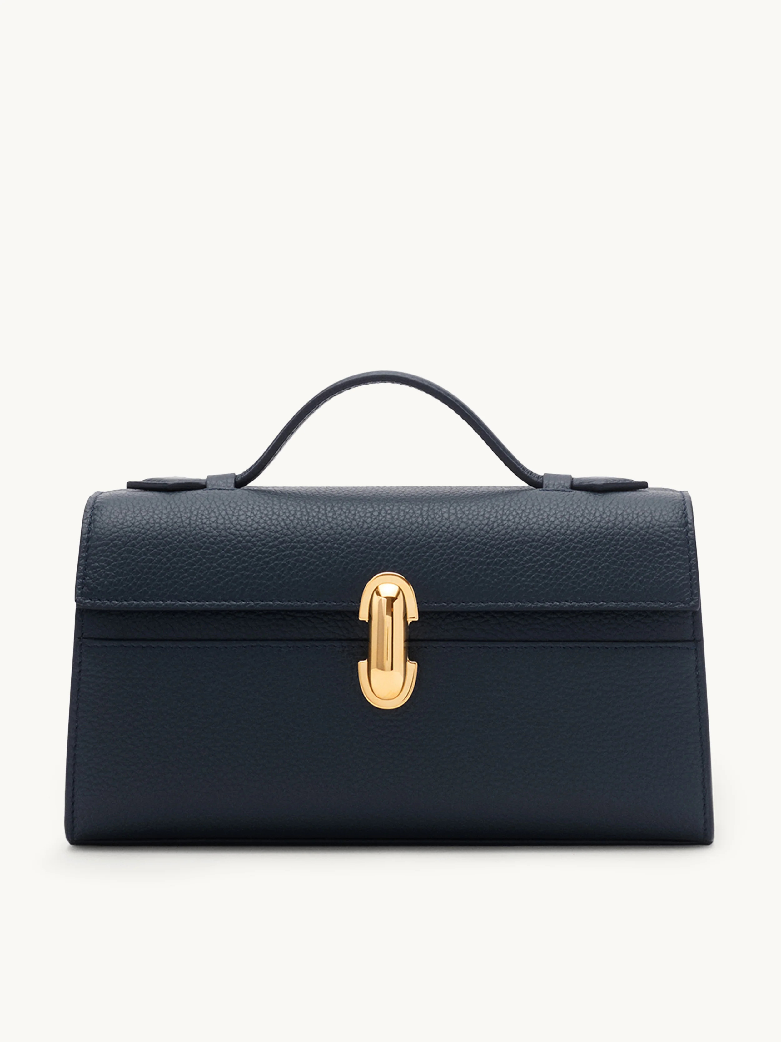 The Symmetry Pochette | goop