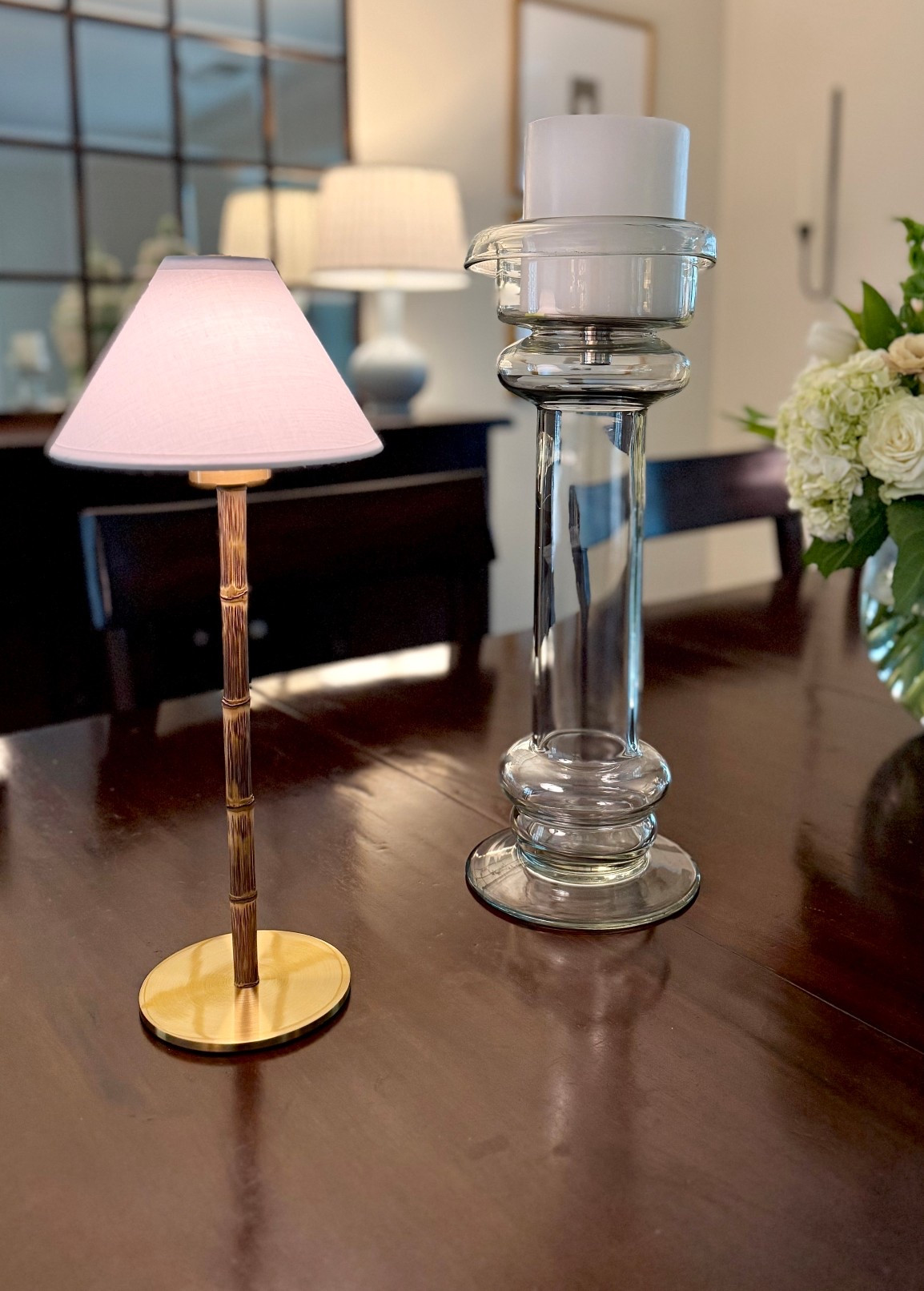 A coastal chic rechargeable lamp! 💡