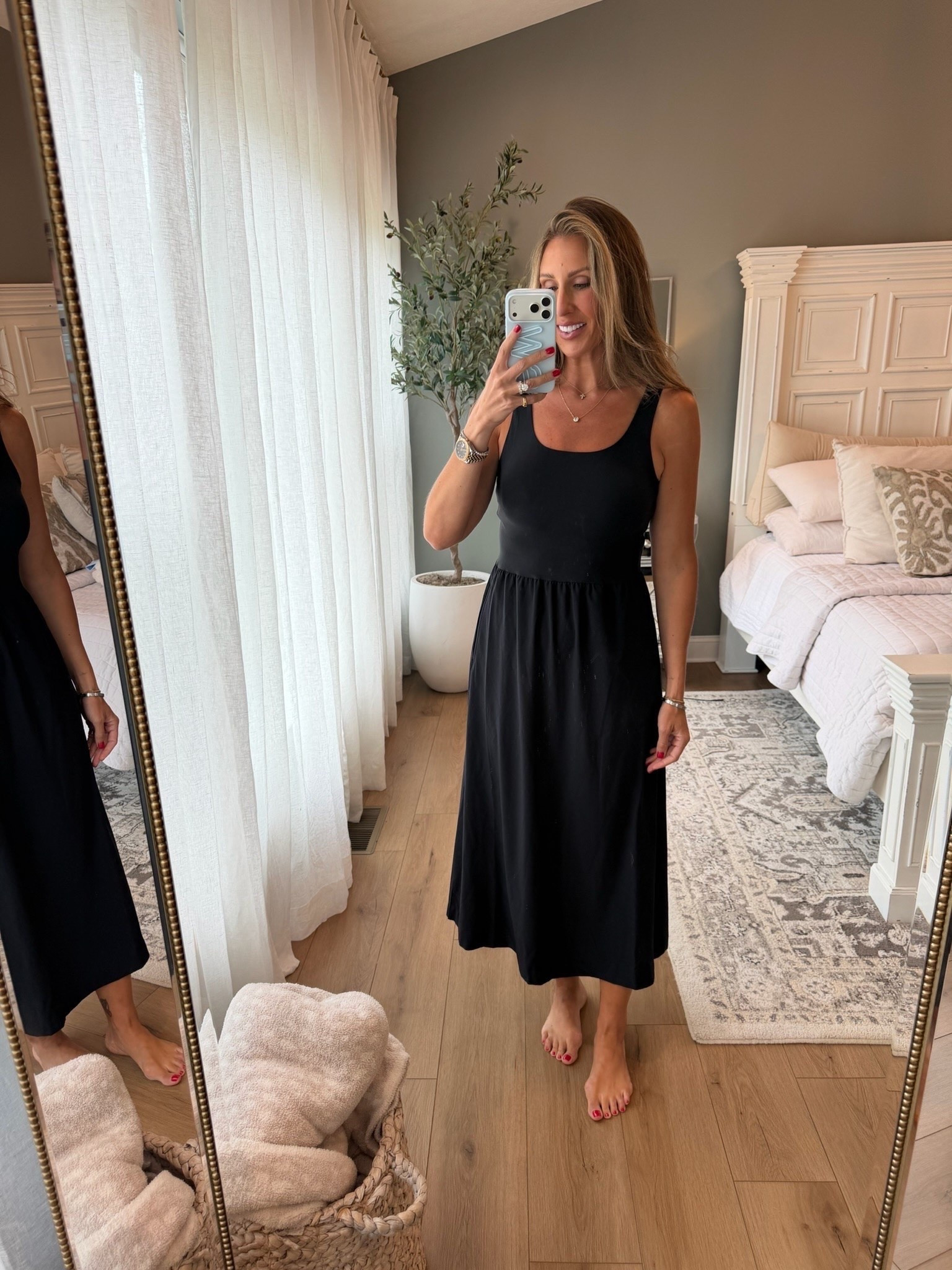 A black maxi dress is one of those pieces I love having ready when I need to get dressed quickly. The longer length makes it easy to wear now with sandals, then add a cardigan and flats once the weather starts cooling down.

black maxi dress, long black dress, everyday dress, fall dress, transitional outfit, casual maxi dress, women’s fashion, easy outfit idea, fall wardrobe, versatile dress, TheMomInStyle

#LTKootd #LTKgrwm #LTKmomlife