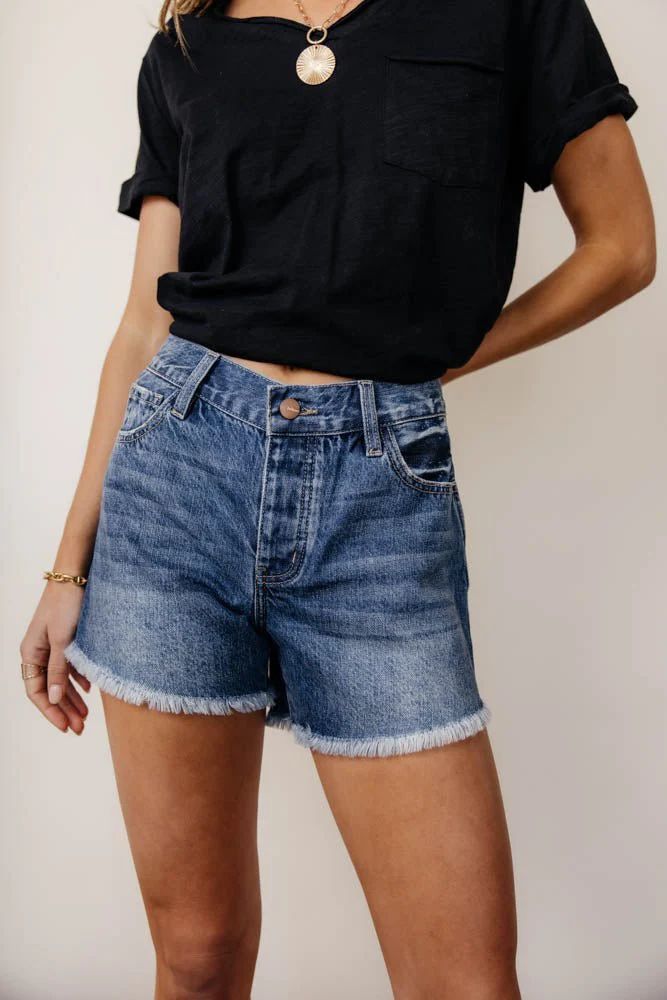 Raelynn Denim Shorts in Medium Wash - böhme | Bohme