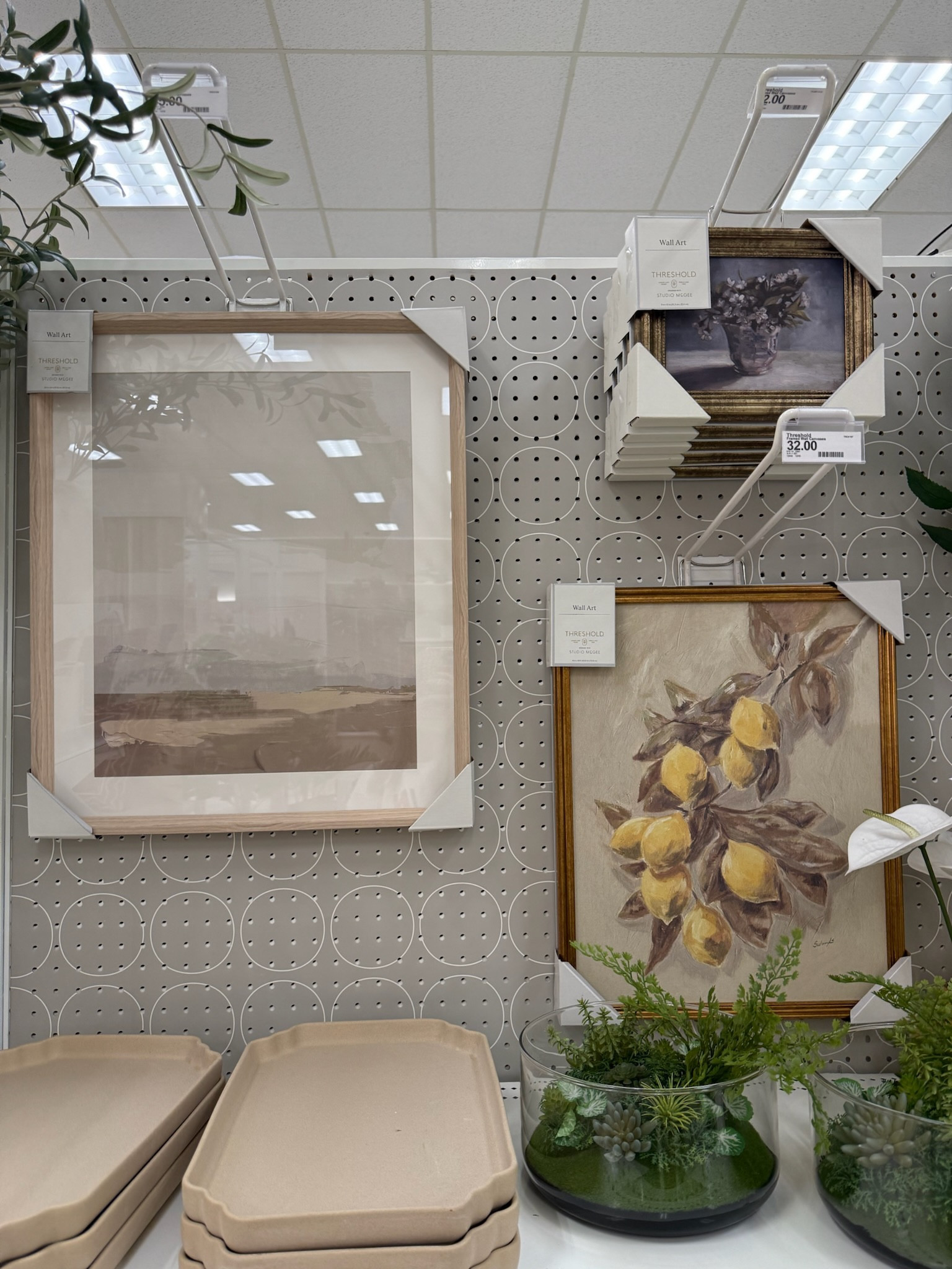 Create a cozy vibe at home with these stylish wall art pieces and greenery! Perfect for adding warmth and personality to any space. 


Home decor, wall art, cozy home, interior design, modern art, framed art, greenery decor, minimalist style, warm interiors, stylish living.

#LTKHome #LTKSaleAlert #LTKSeasonal