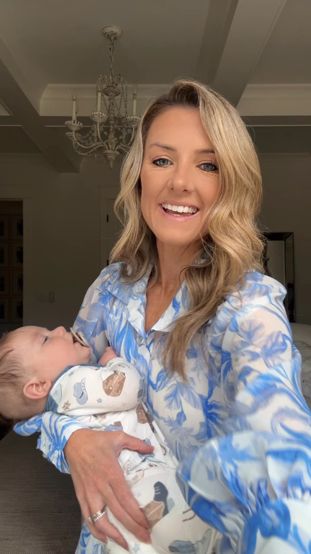 Floral blouse almost sold out, but still available in a couple sizes! 

I’m wearing an XS!

For reference, I’m usually between and XS and Small and this blouse was plenty big in the XS, so feel like if you’re typically a small, you could size down to the XS!

#LTKSeasonal #LTKFindsUnder100