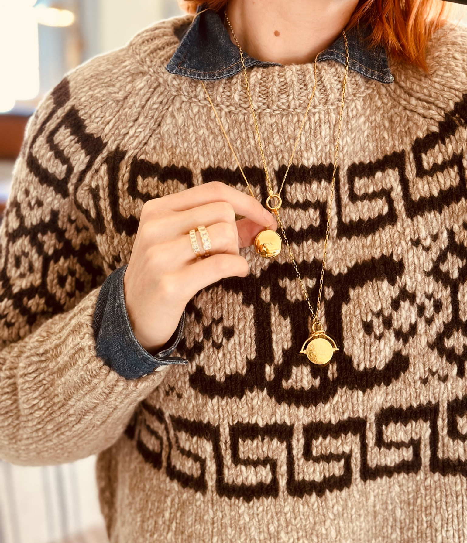 My friend, Jen, gave me the MOST thoughtful gift for Christmas- a locket with photos of Bax and the kids inside 😍 I havent stopped wearing it and am so proud of it. She personalized it and added my initials on the front and the back says, “the best is yet to come.” This would be a wonderful Valentines Day, Graduation or Mothers Day gift ❤️

#LTKworkwear #LTKover40 #LTKGiftGuide